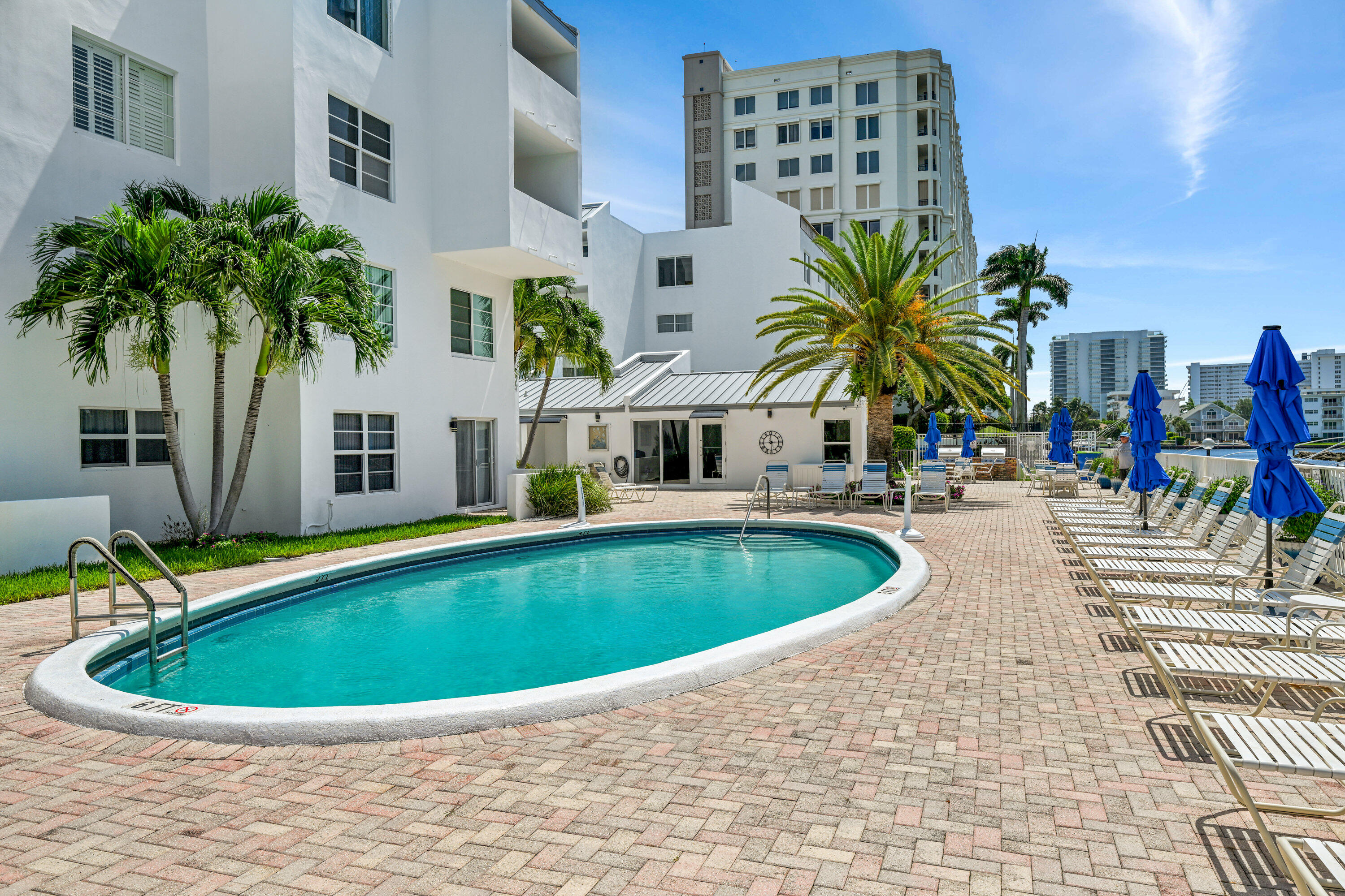 CASA LA QUINTA CONDO - Residential