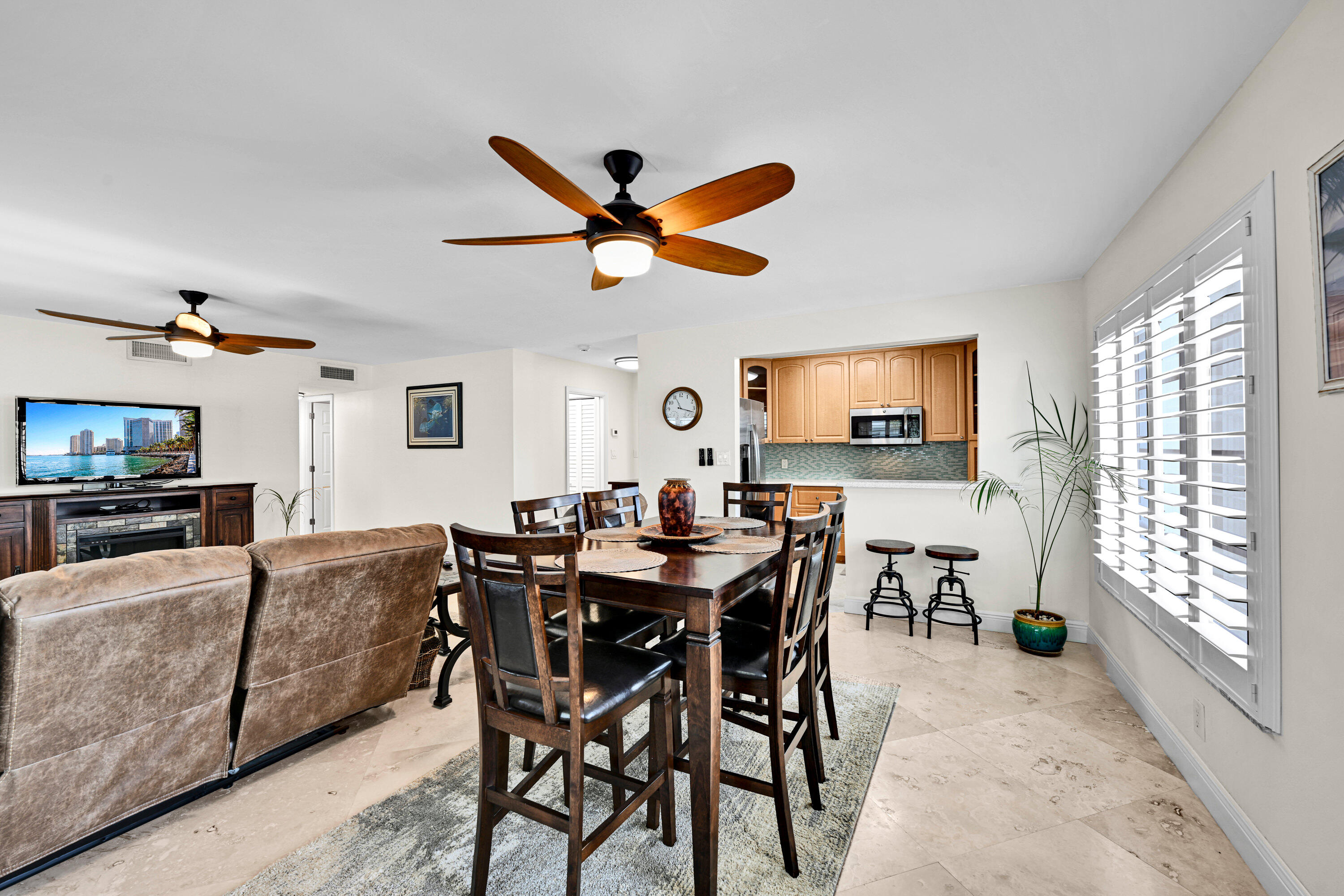 CASA LA QUINTA CONDO - Residential