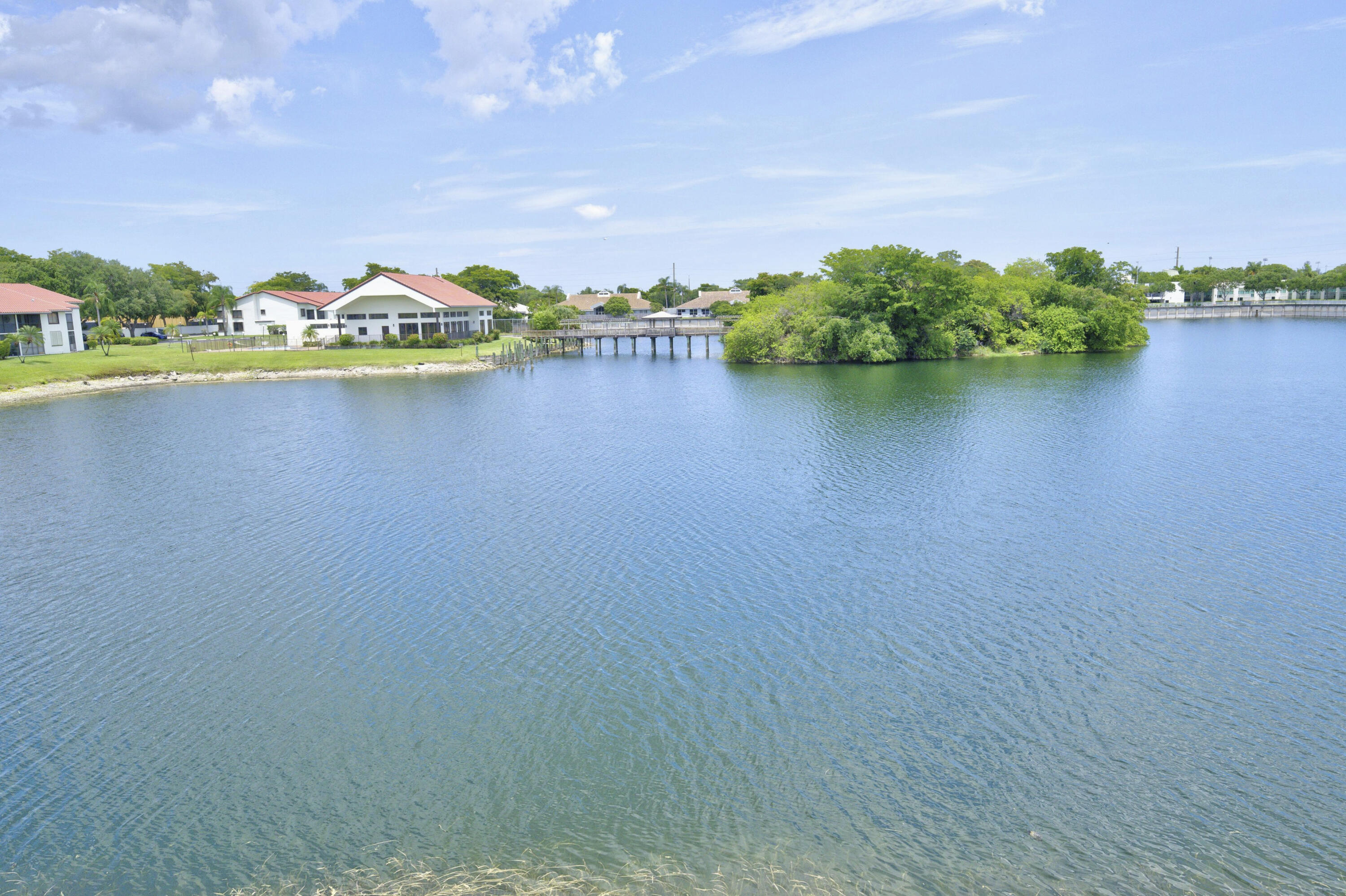 SARTORI LAKE - Residential