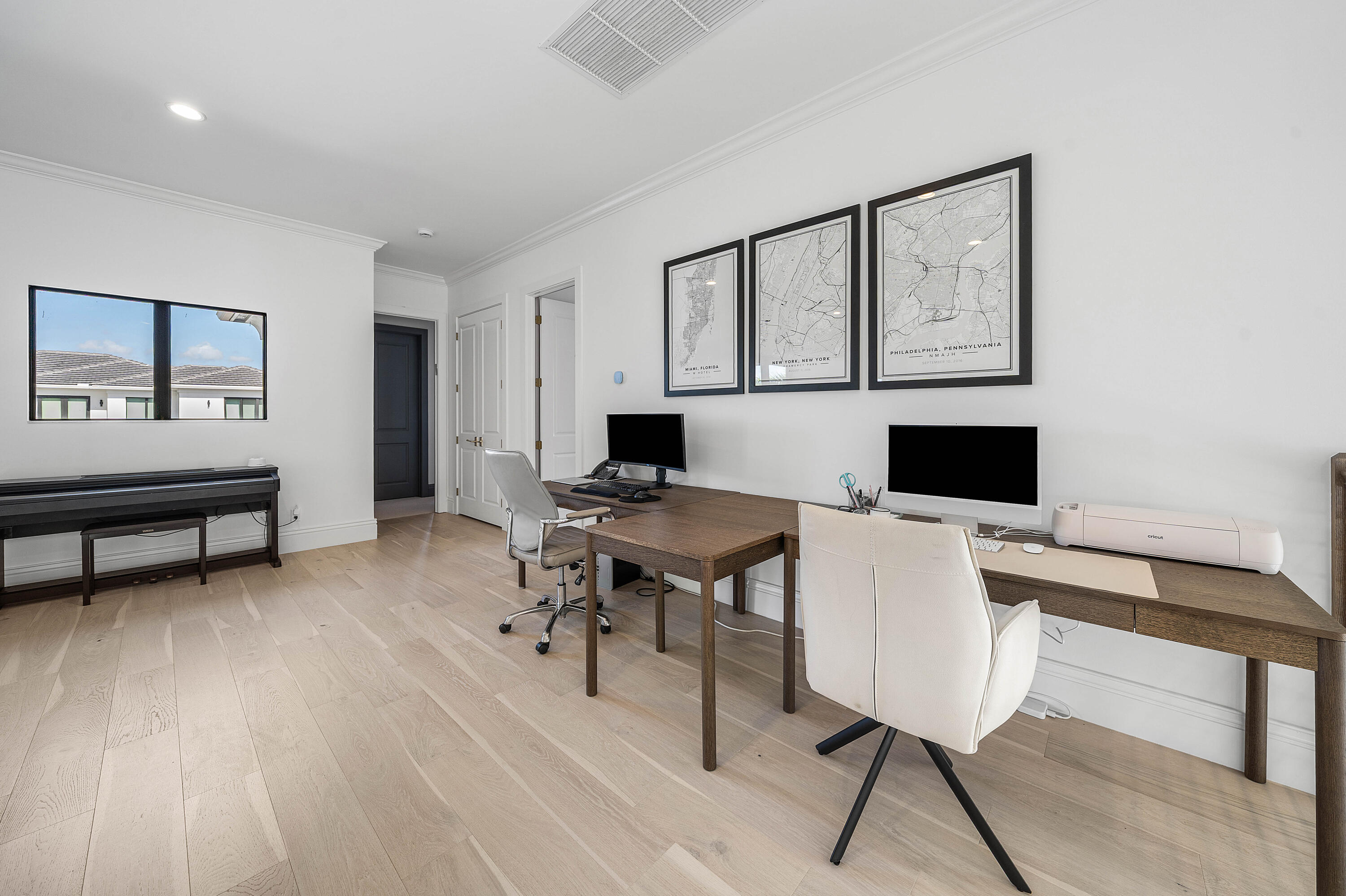 ROYAL PALM POLO - Residential