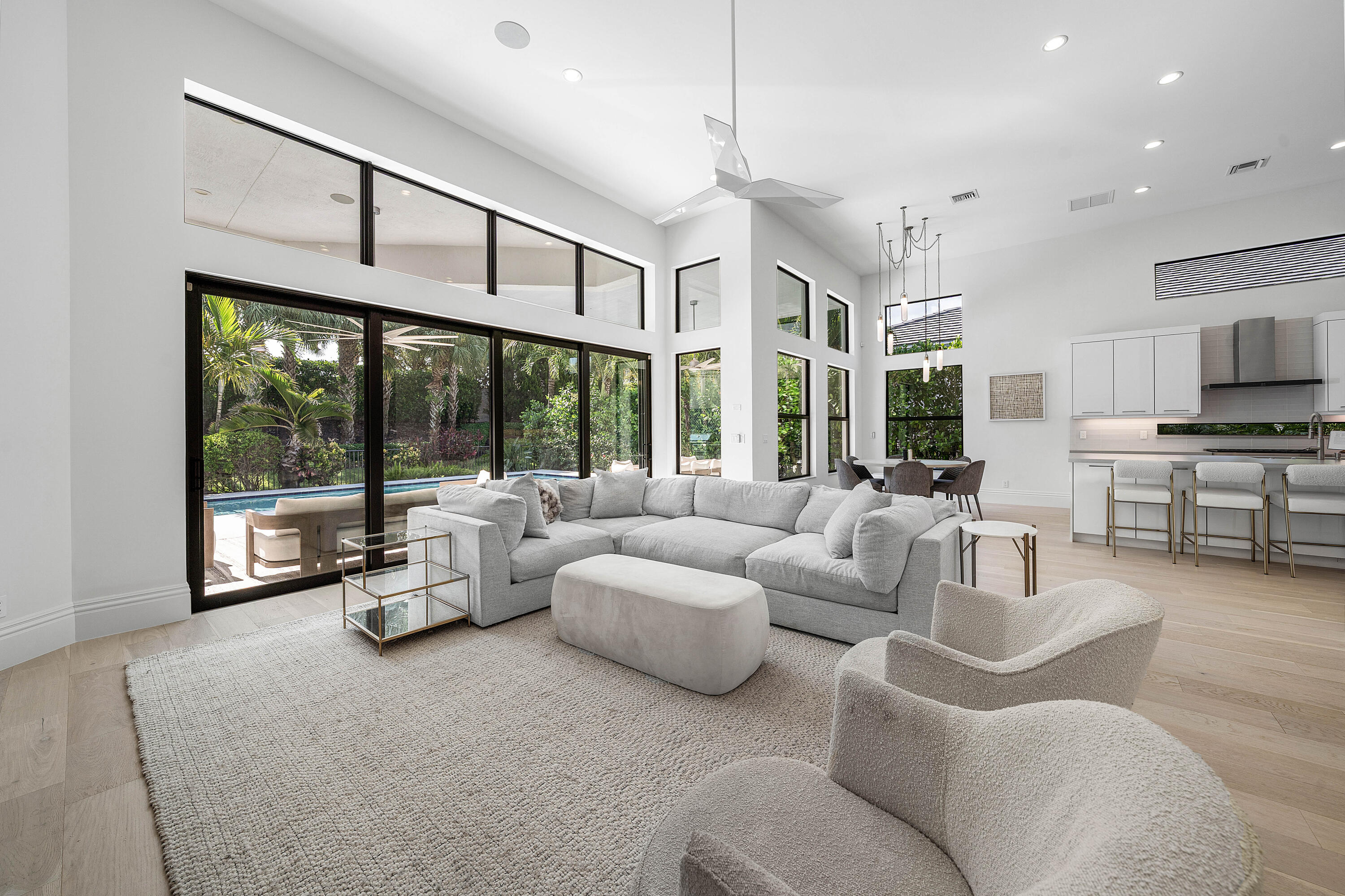 ROYAL PALM POLO - Residential