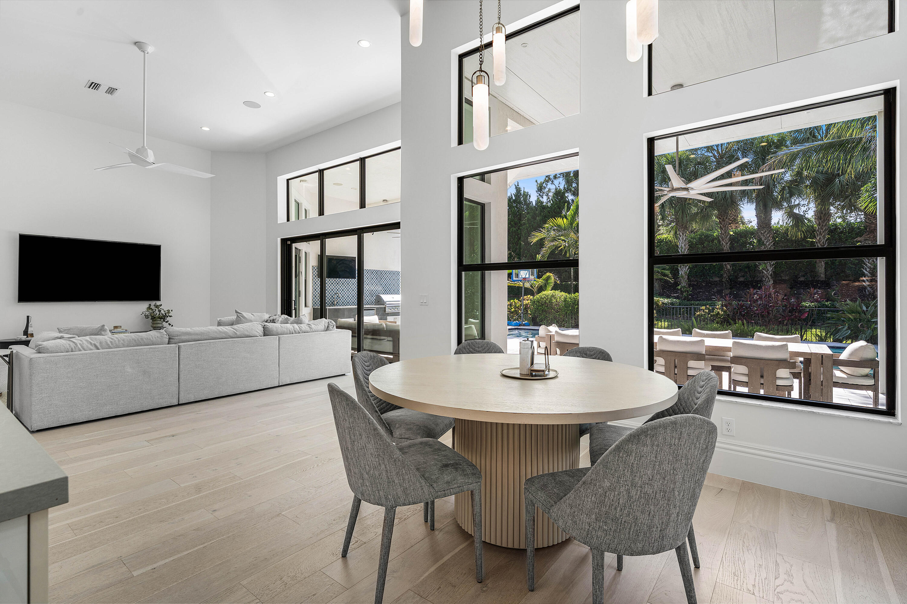 ROYAL PALM POLO - Residential