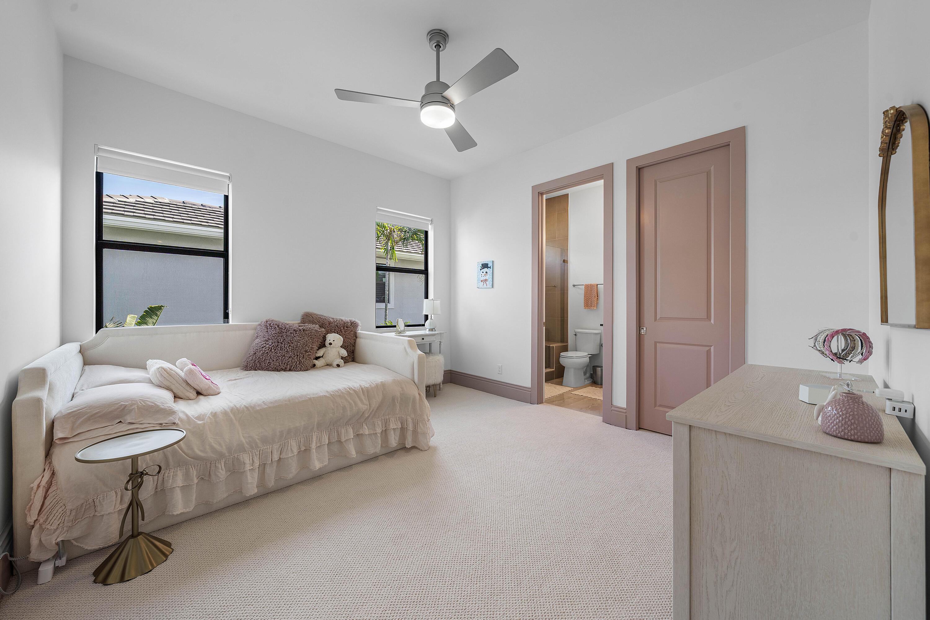 ROYAL PALM POLO - Residential