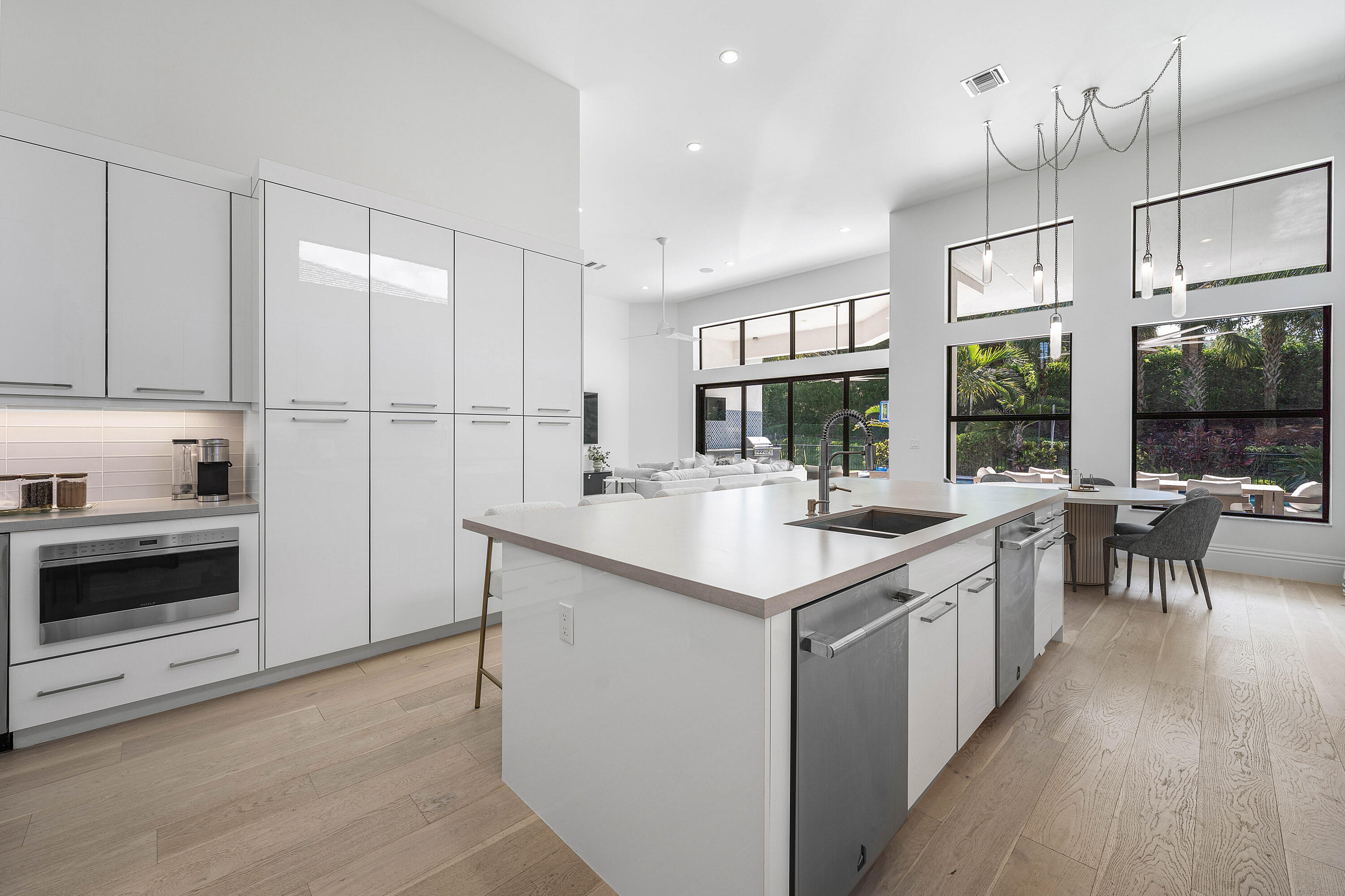 ROYAL PALM POLO - Residential