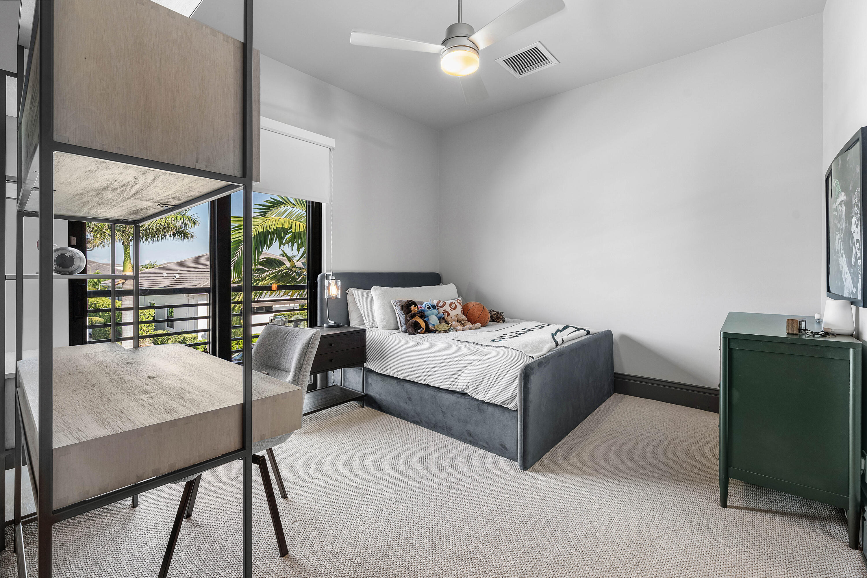 ROYAL PALM POLO - Residential