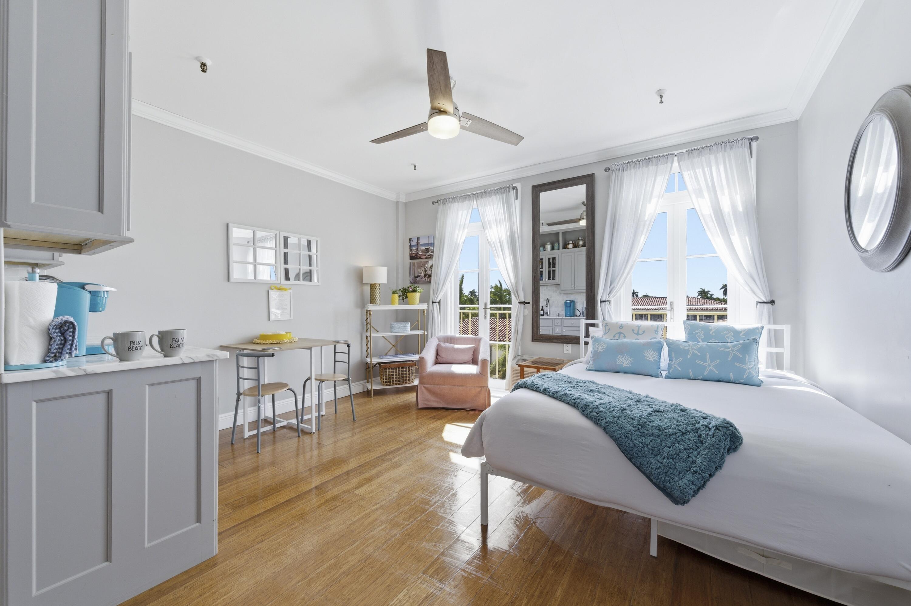 PALM BEACH HOTEL CONDO - Residential