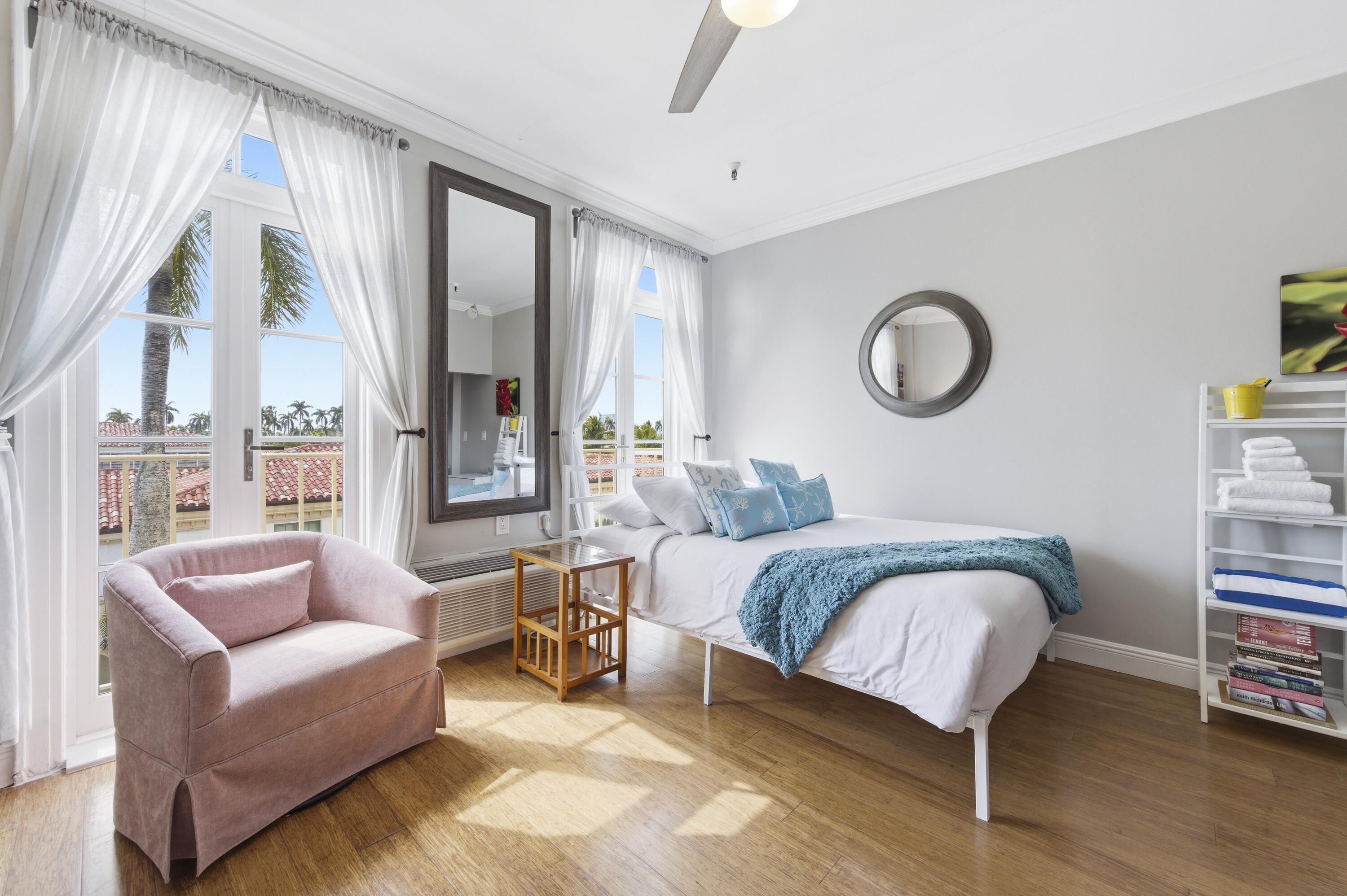 PALM BEACH HOTEL CONDO - Residential