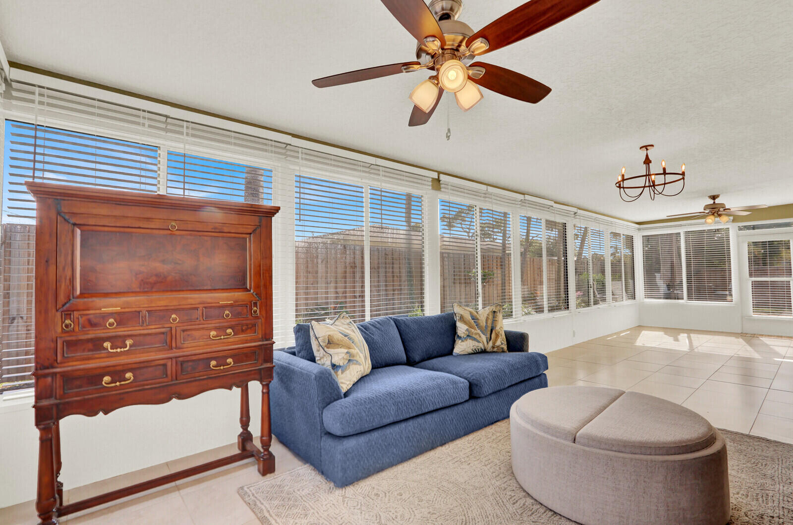PALM BEACH GARDENS 3 - Residential