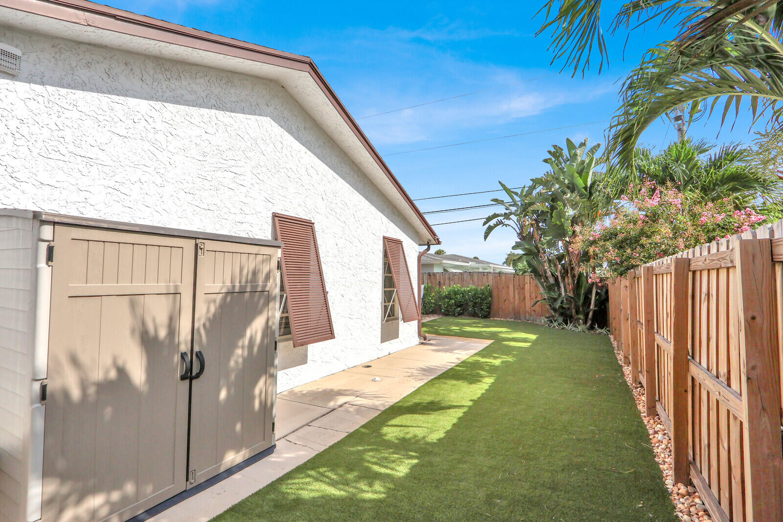 PALM BEACH GARDENS 3 - Residential