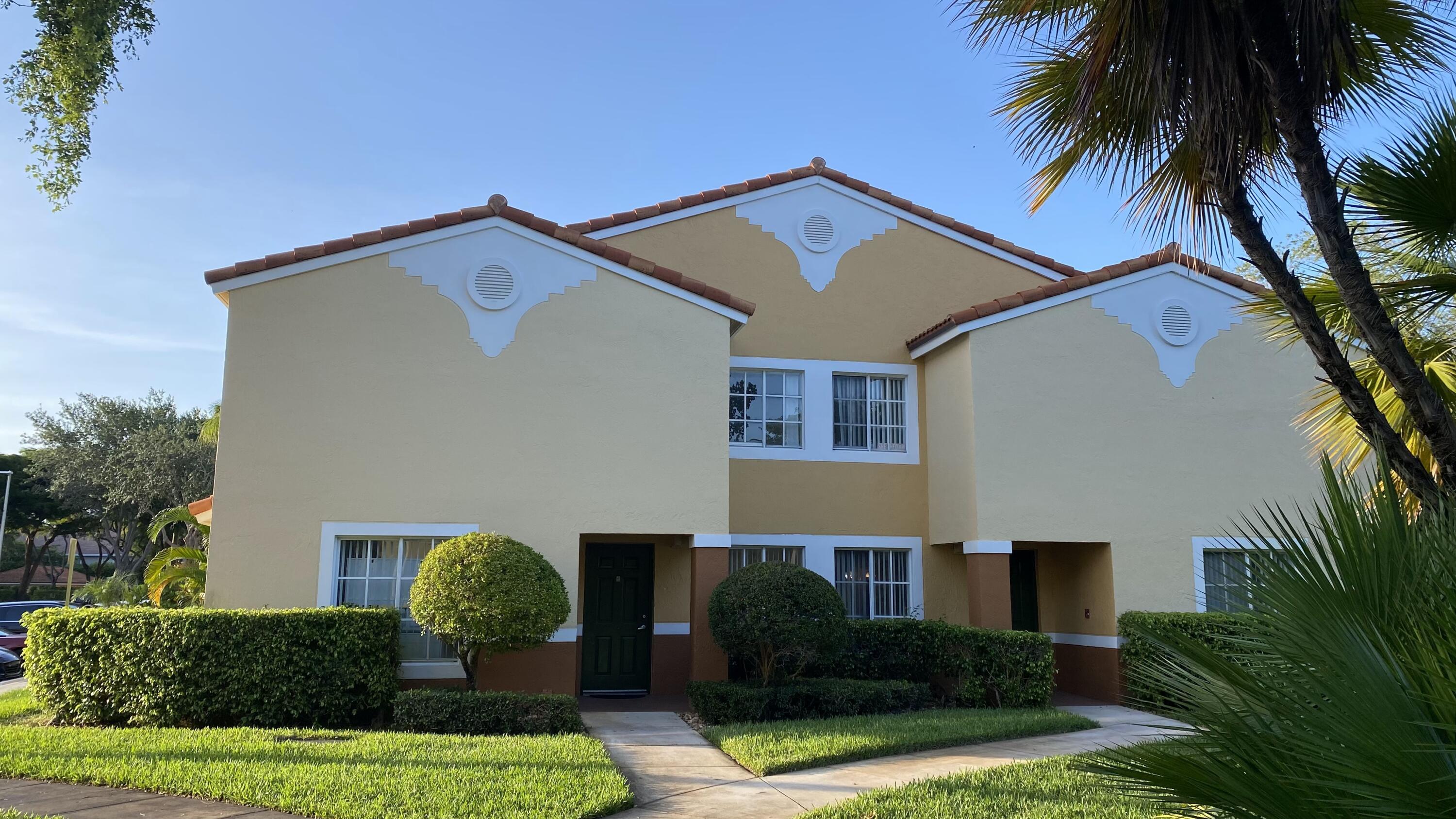 YACHT CLUB ON THE INTRACOASTAL CONDO - Residential