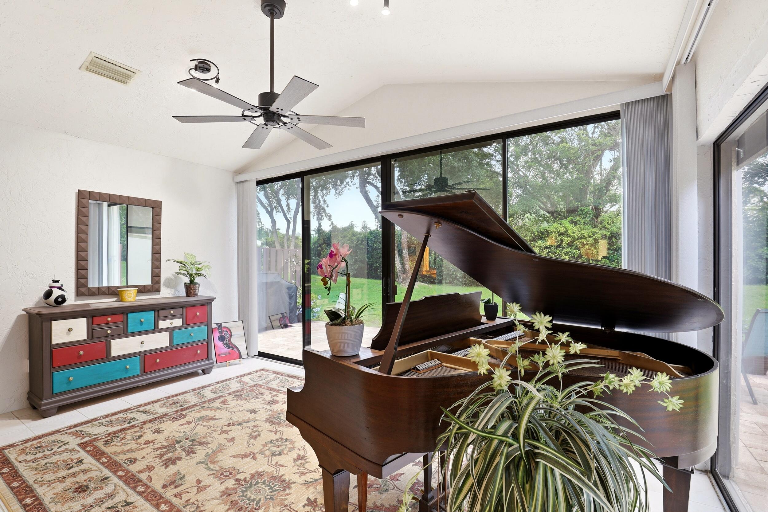 EQUESTRIAN - Residential