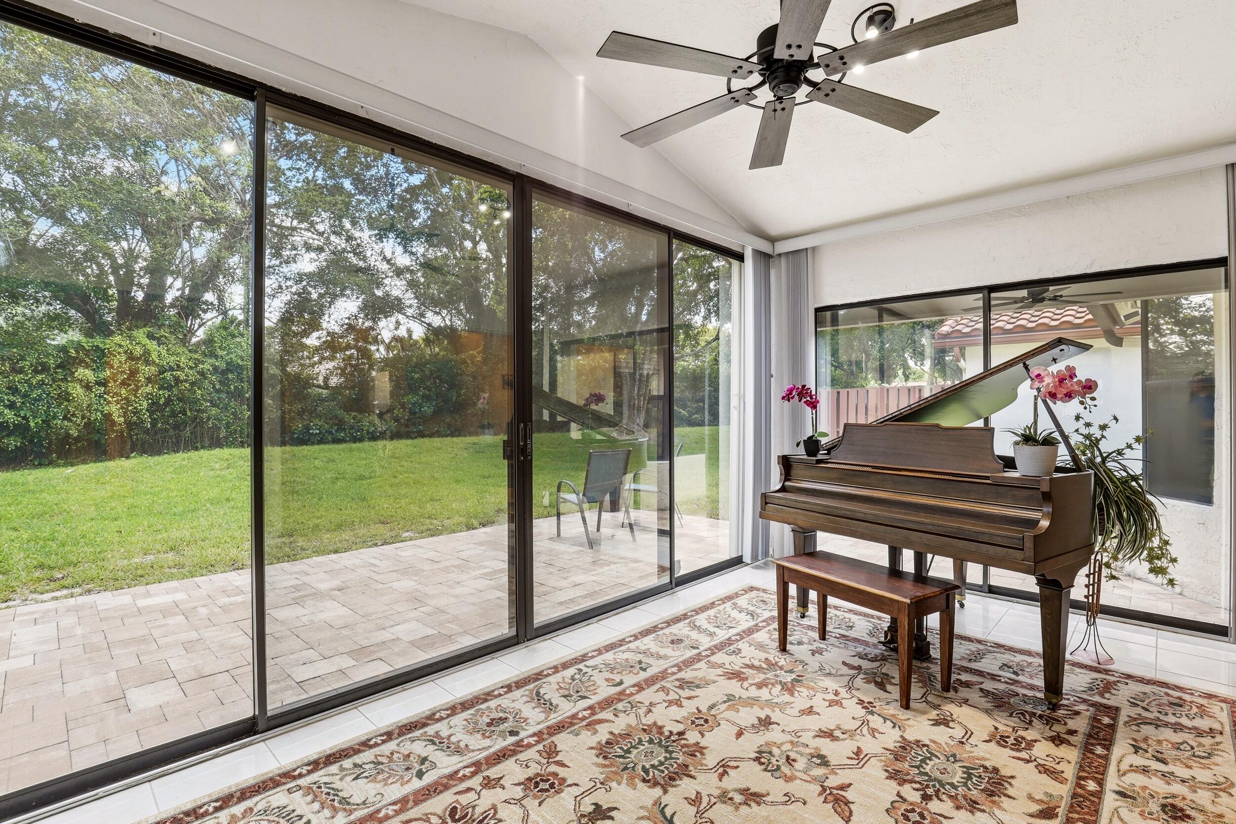 EQUESTRIAN - Residential