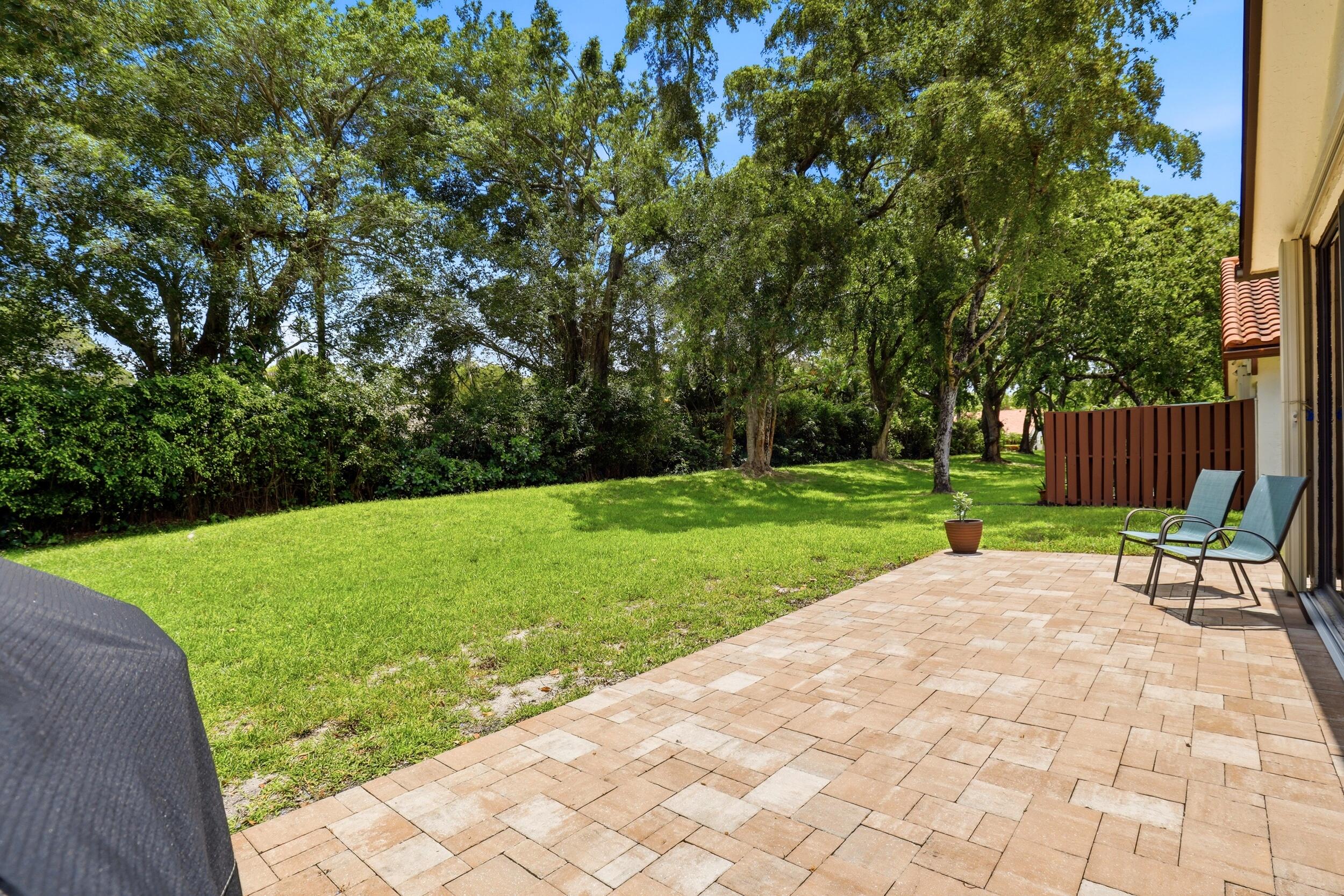 EQUESTRIAN - Residential