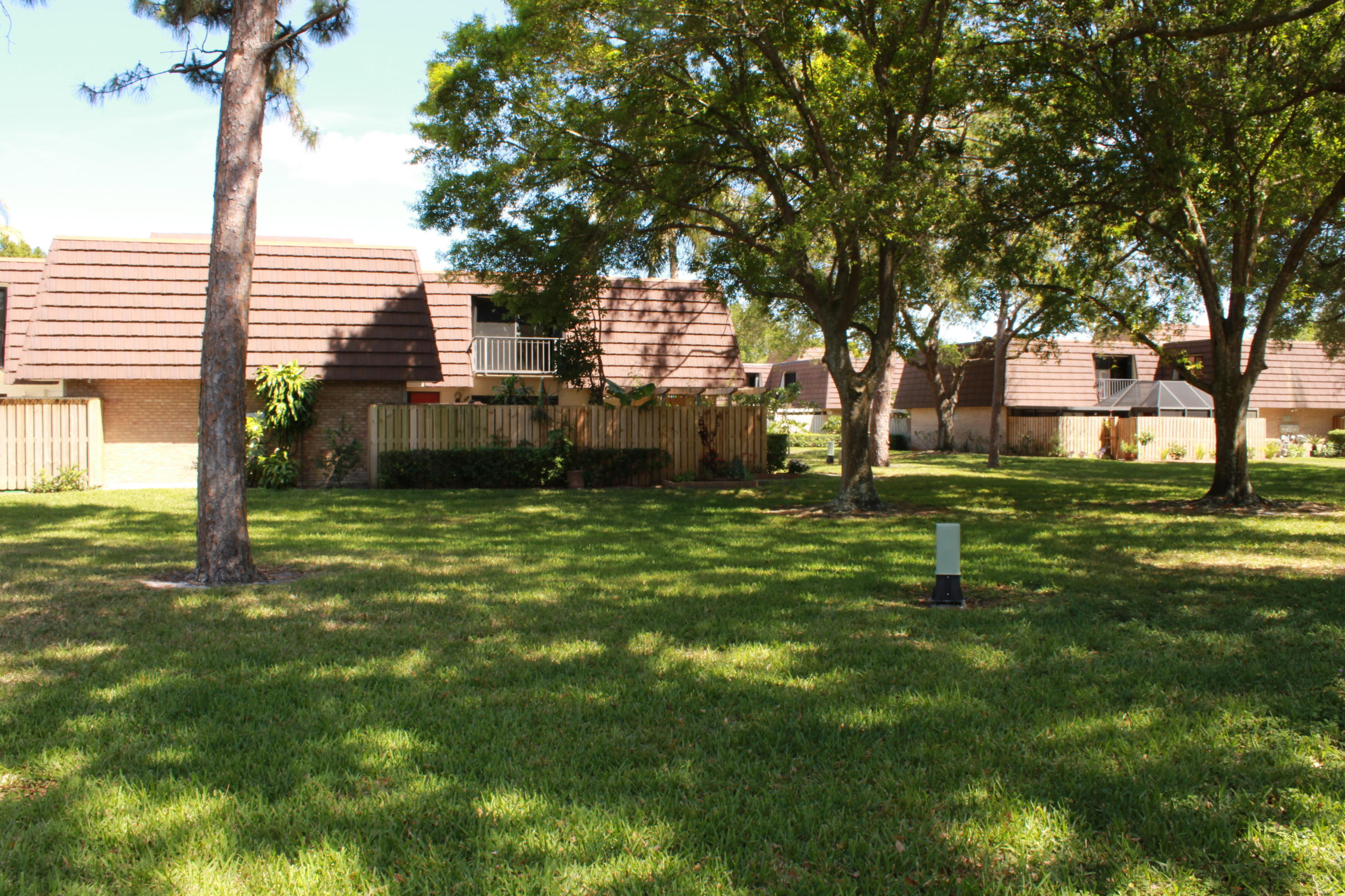 GARDEN LAKES AND GARDEN SQUARE SHOPS - Residential Lease