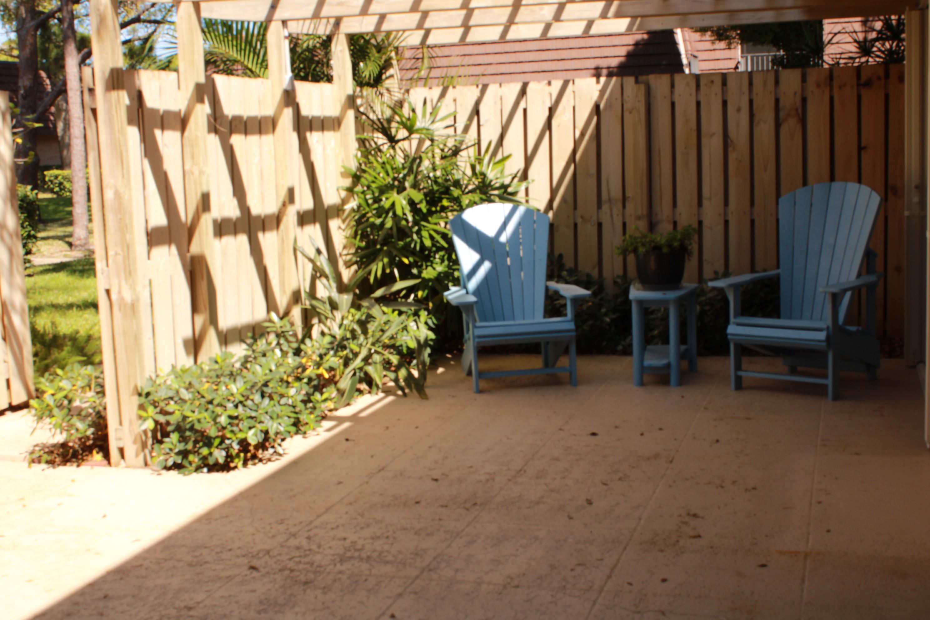 GARDEN LAKES AND GARDEN SQUARE SHOPS - Residential Lease