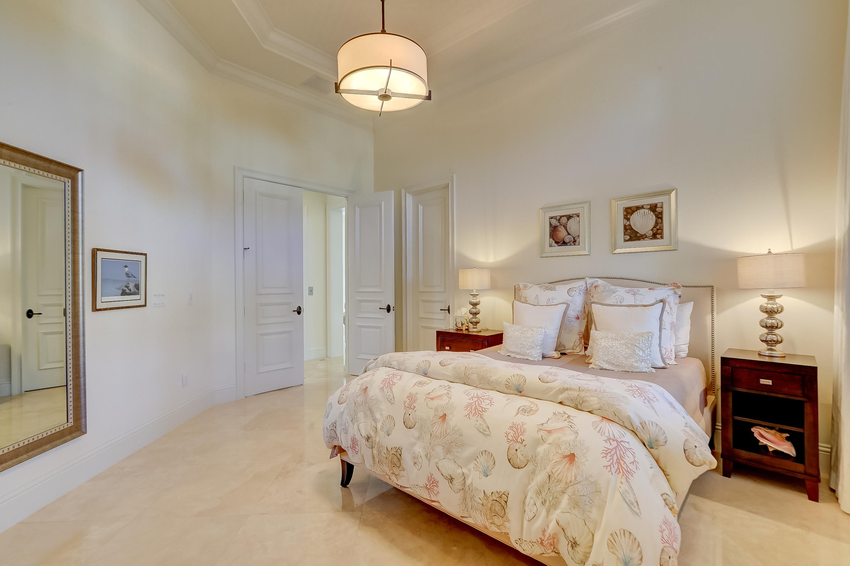 LIGHTHOUSE POINT - Residential