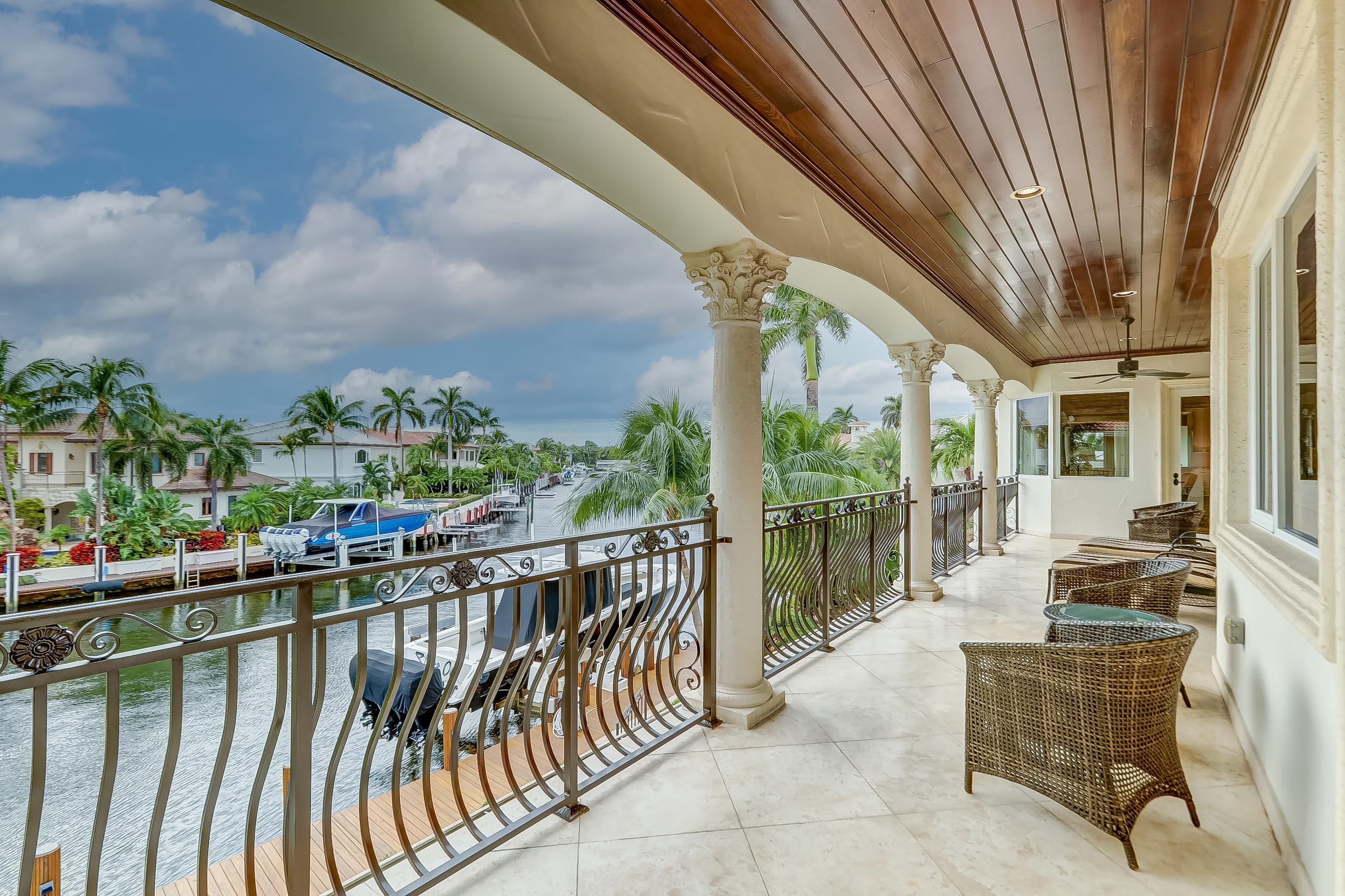 LIGHTHOUSE POINT - Residential