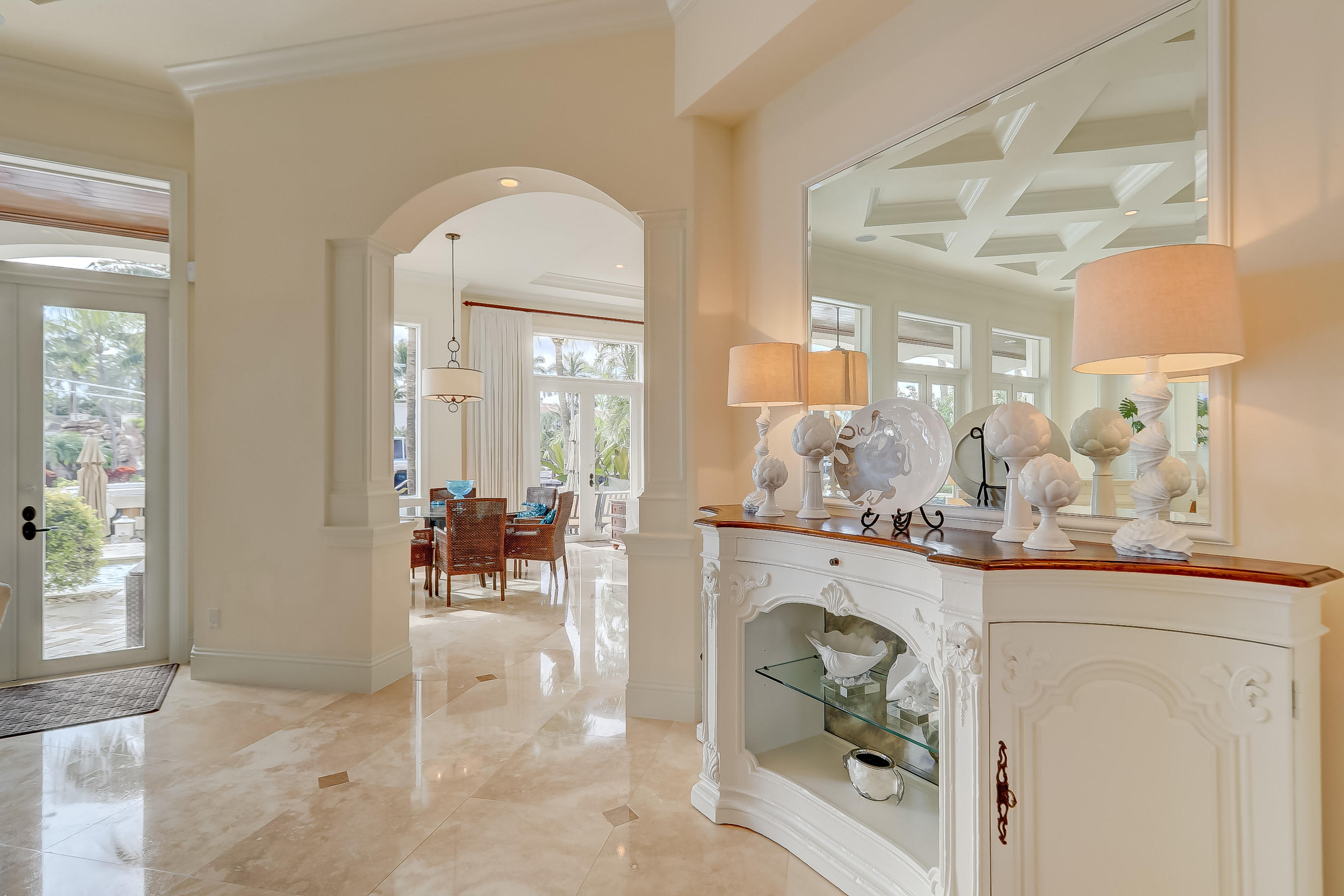 LIGHTHOUSE POINT - Residential