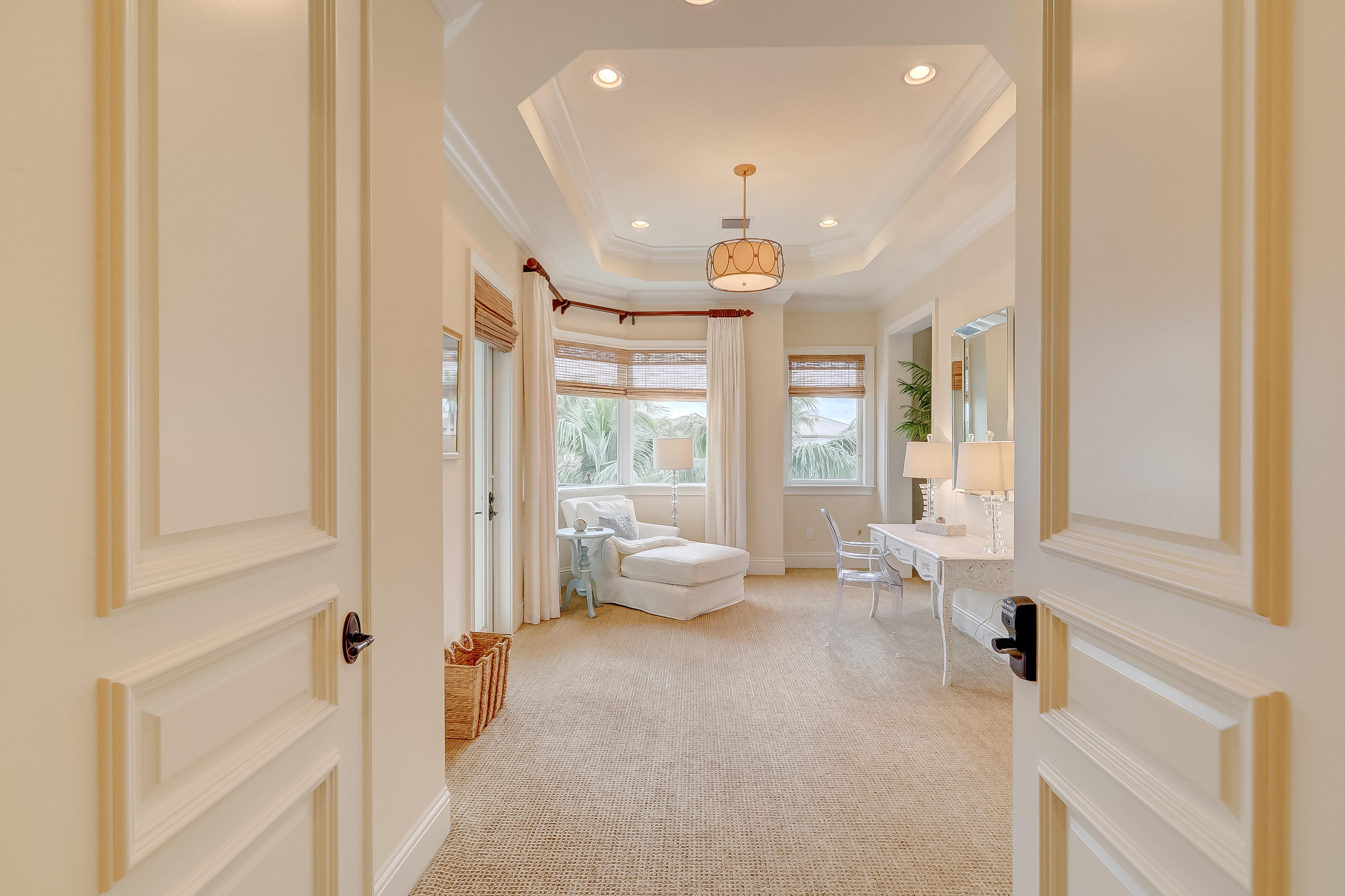 LIGHTHOUSE POINT - Residential