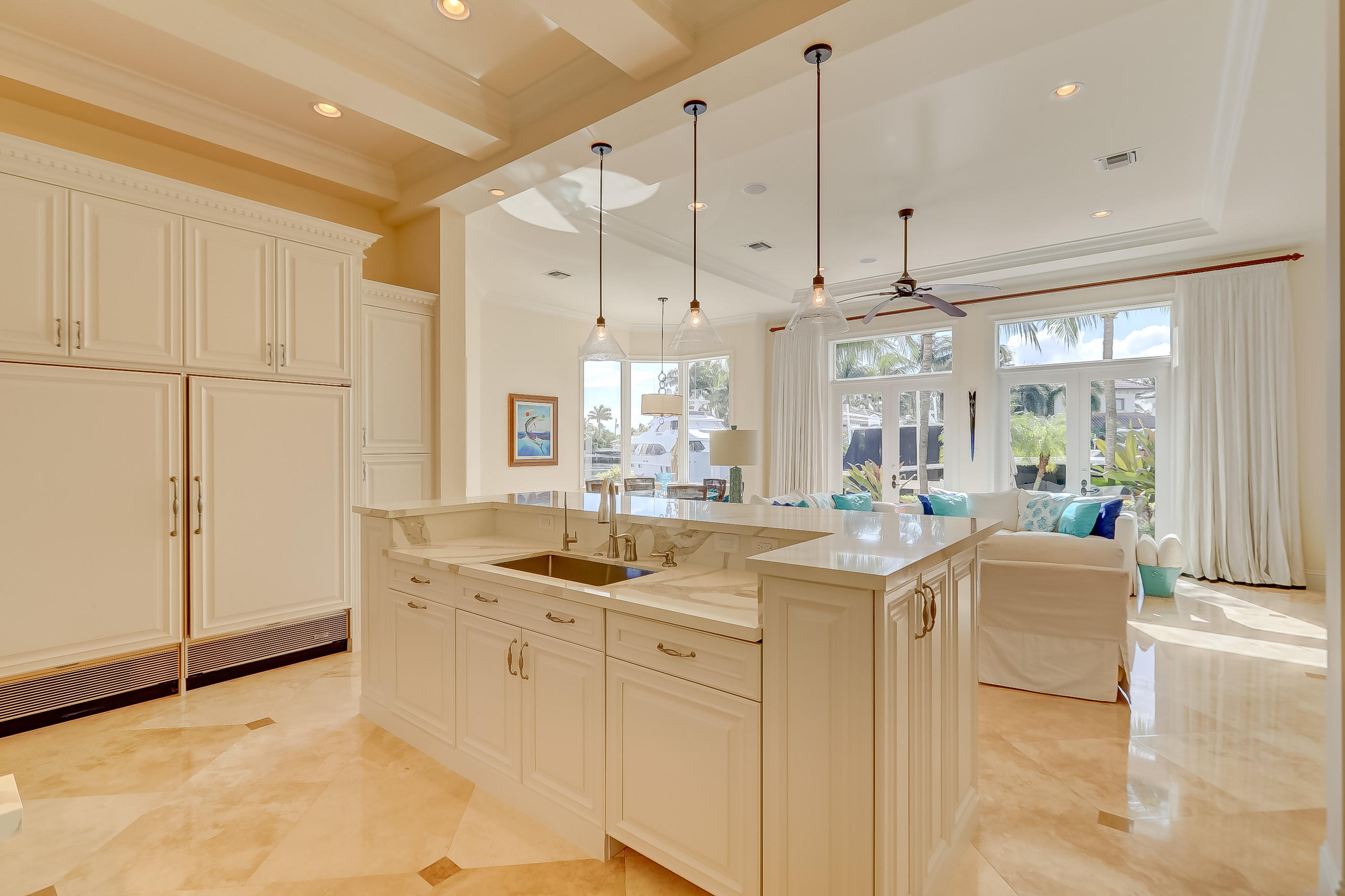 LIGHTHOUSE POINT - Residential