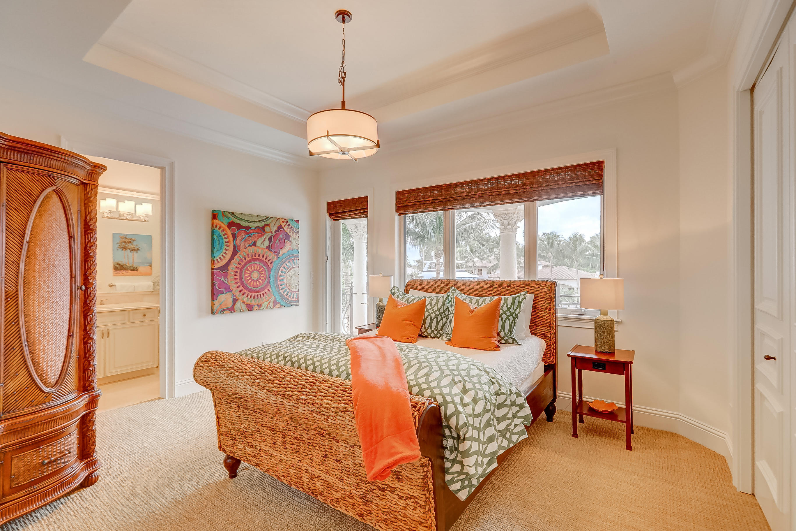 LIGHTHOUSE POINT - Residential