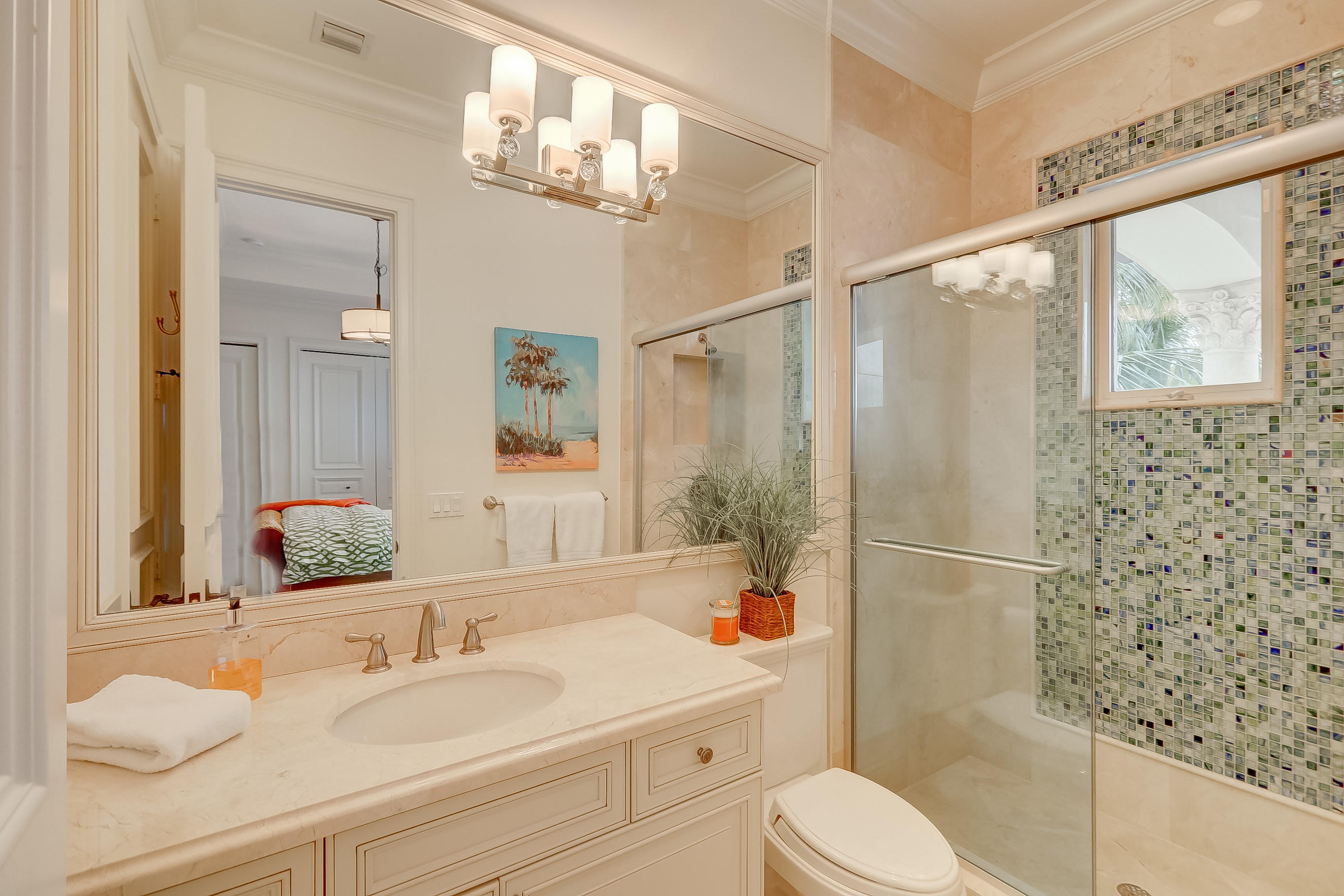 LIGHTHOUSE POINT - Residential