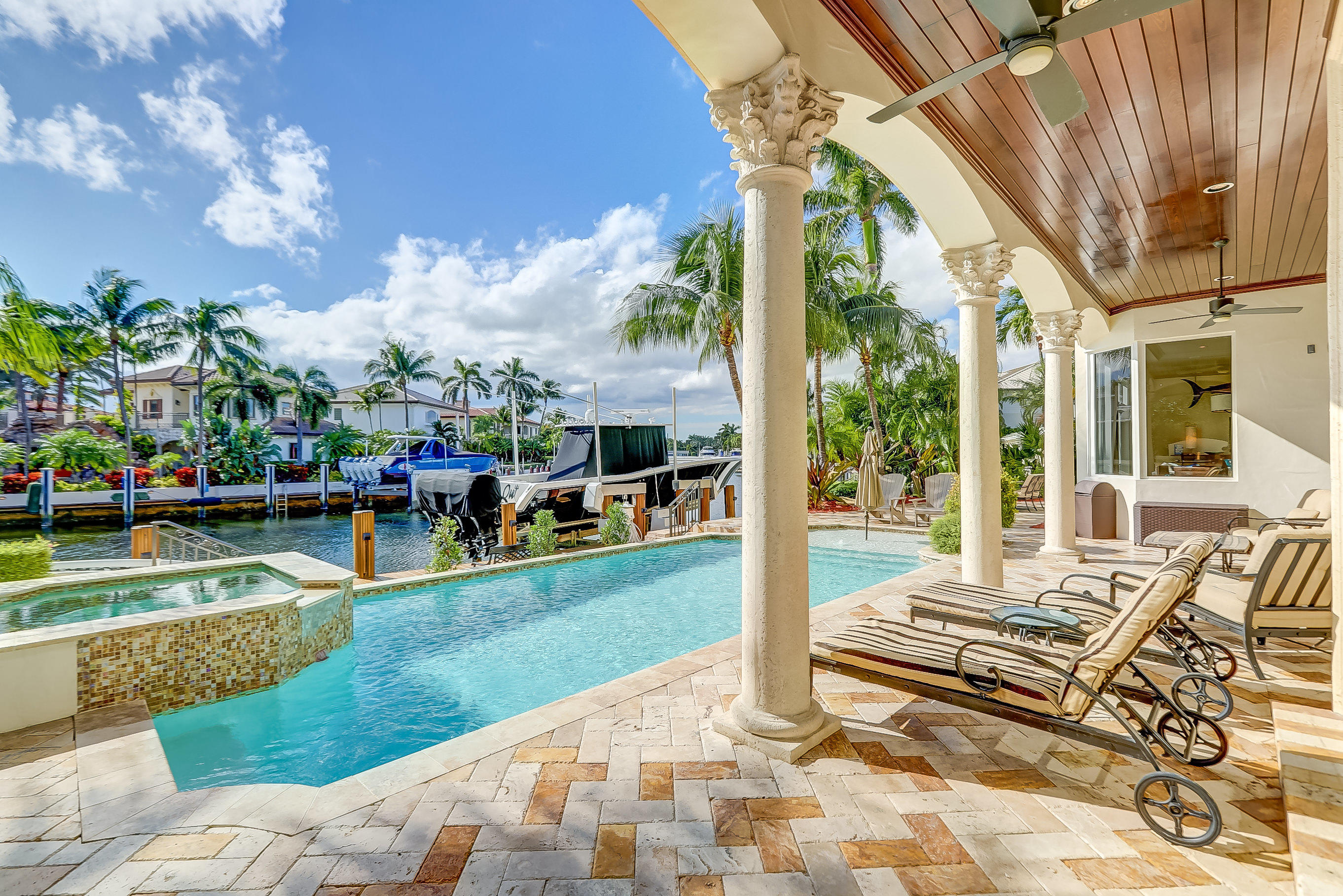LIGHTHOUSE POINT - Residential