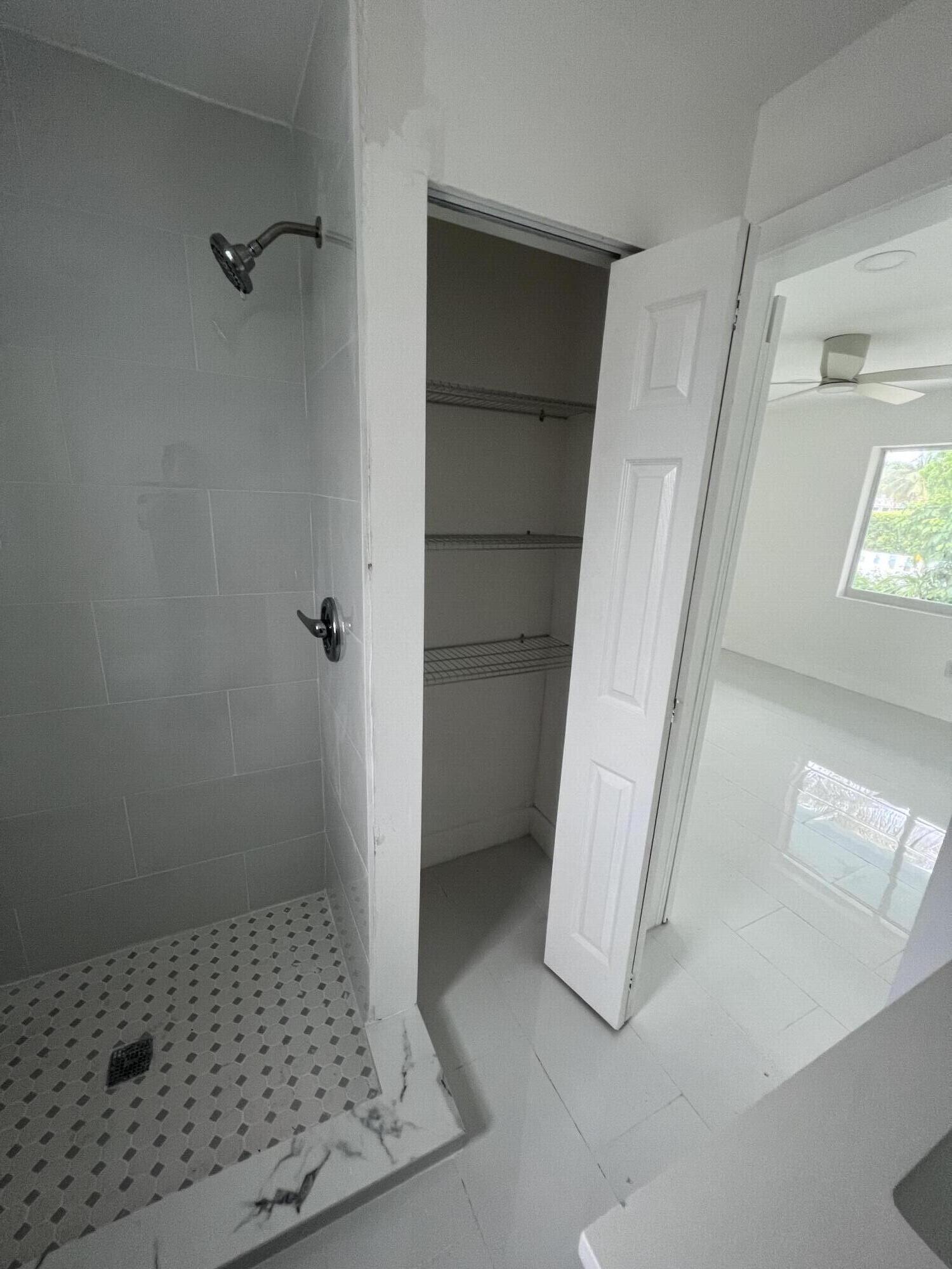 LAKE WORTH TOWN OF ADD 1 - Residential Lease