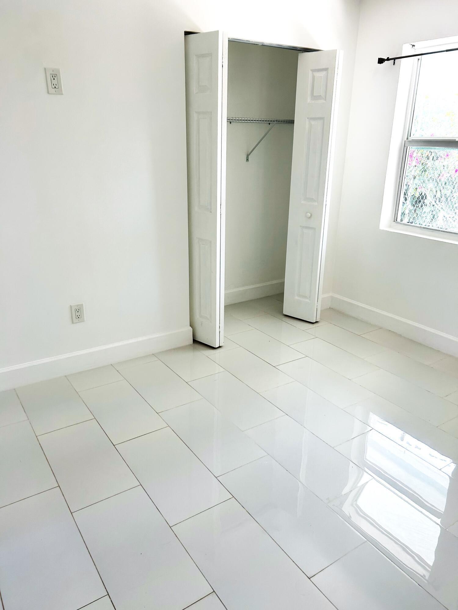LAKE WORTH TOWN OF ADD 1 - Residential Lease