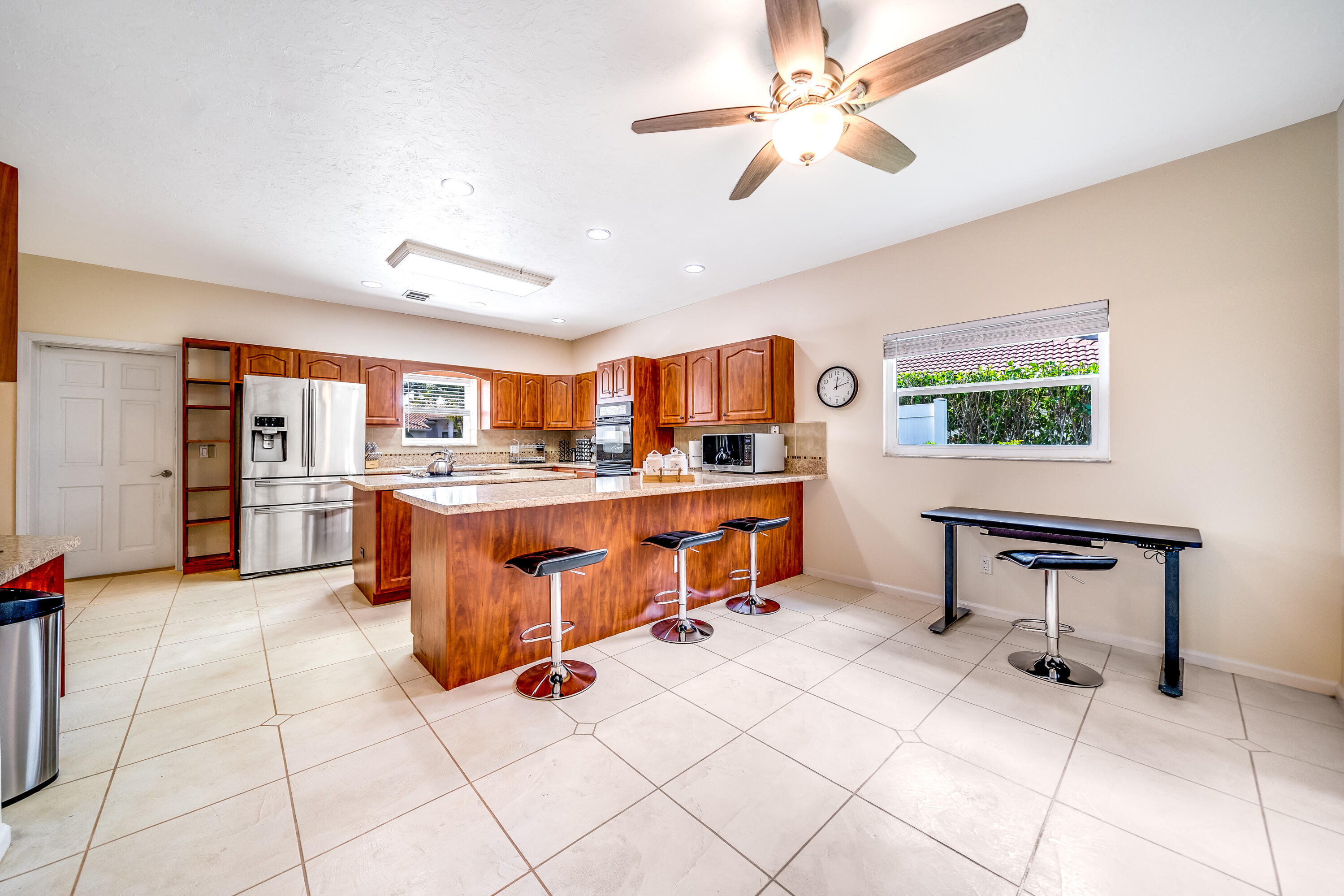 GREENVIEW SHORES 2 OF WELLINGTON - Residential Lease