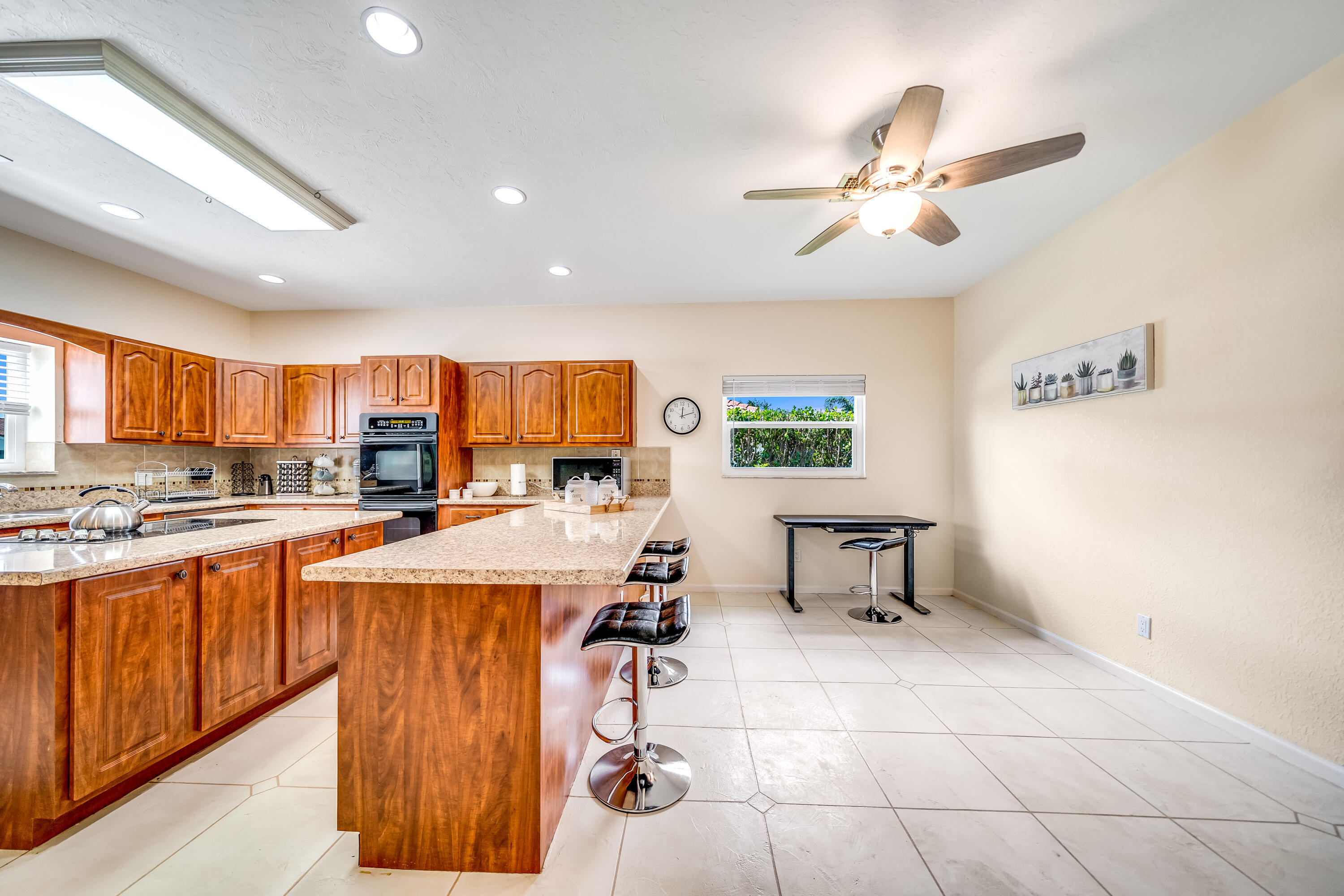 GREENVIEW SHORES 2 OF WELLINGTON - Residential Lease