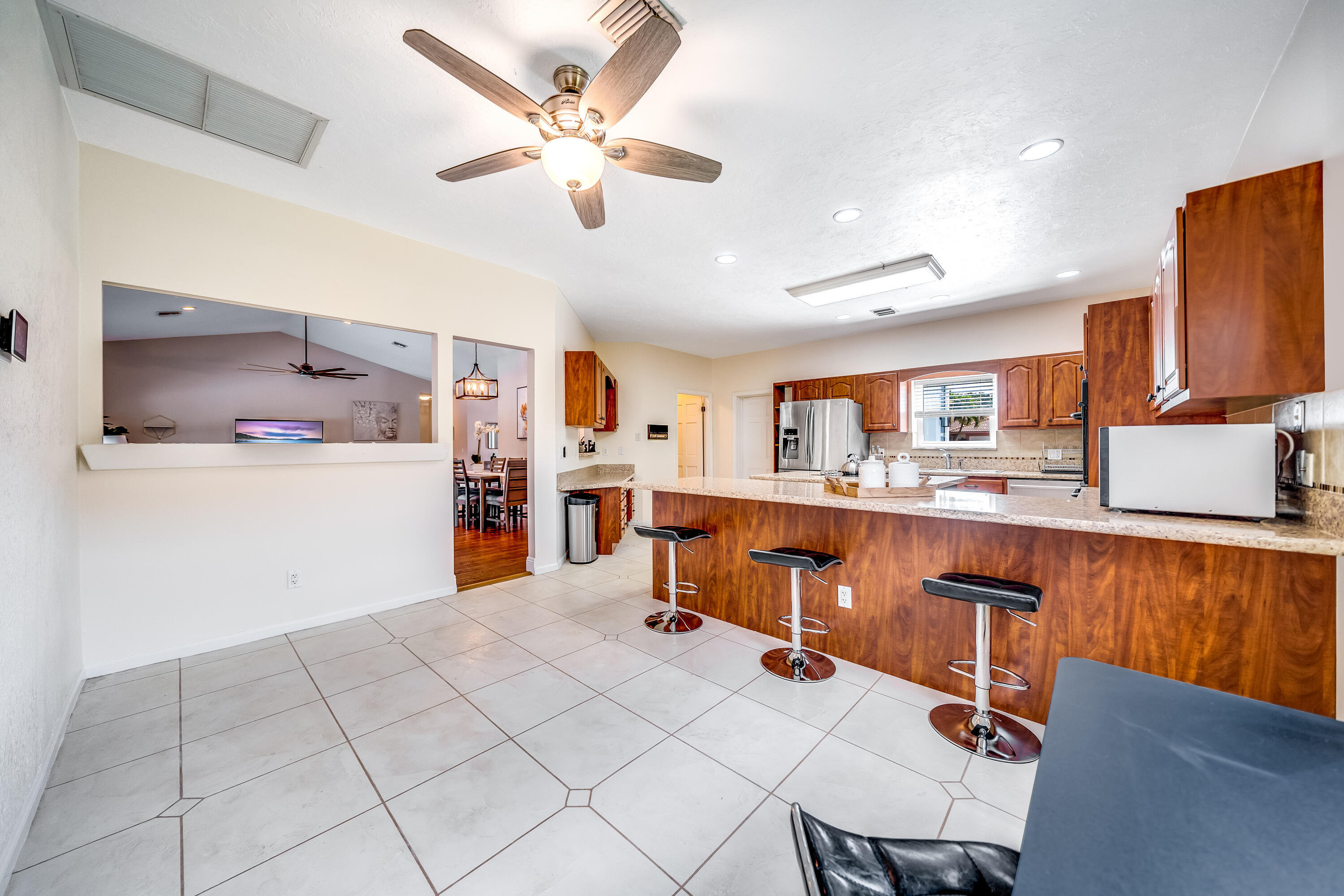 GREENVIEW SHORES 2 OF WELLINGTON - Residential Lease