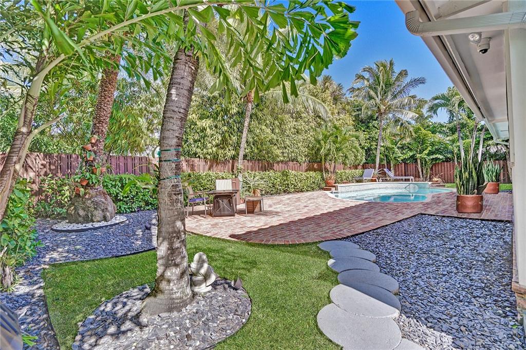 SUNRISE INTRACOASTAL - Residential