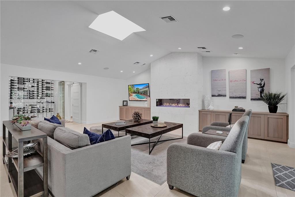 SUNRISE INTRACOASTAL - Residential