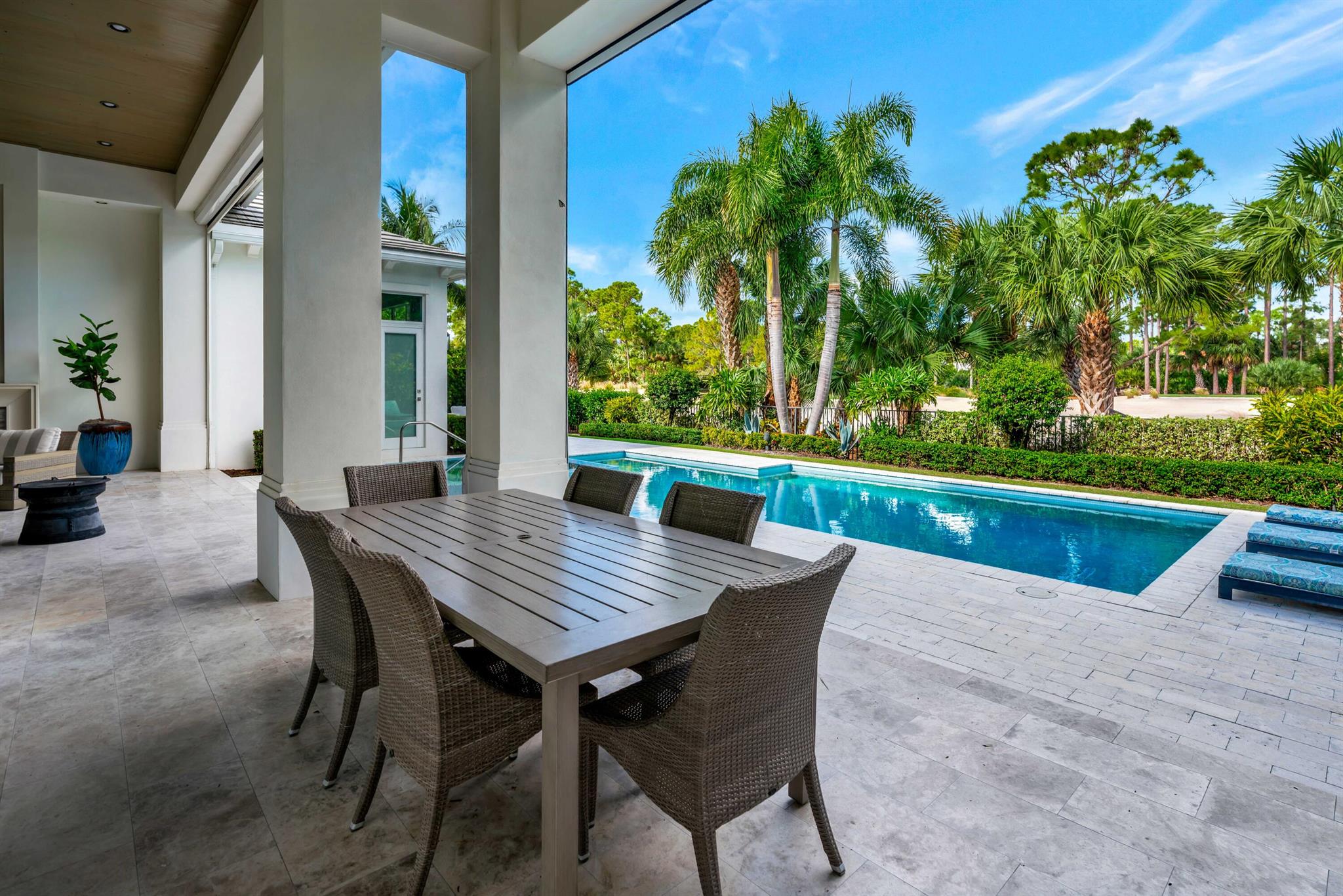 OLD PALM PL - Residential