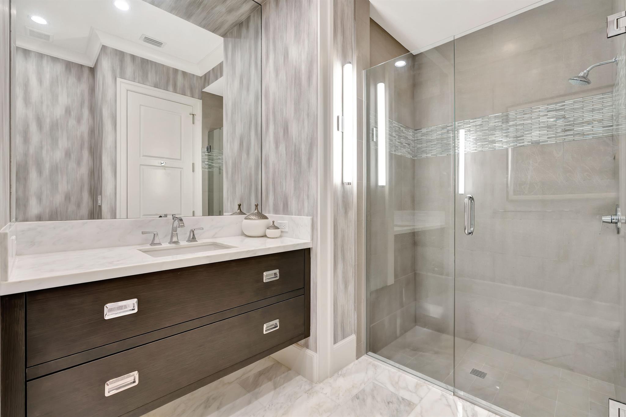 OLD PALM PL - Residential
