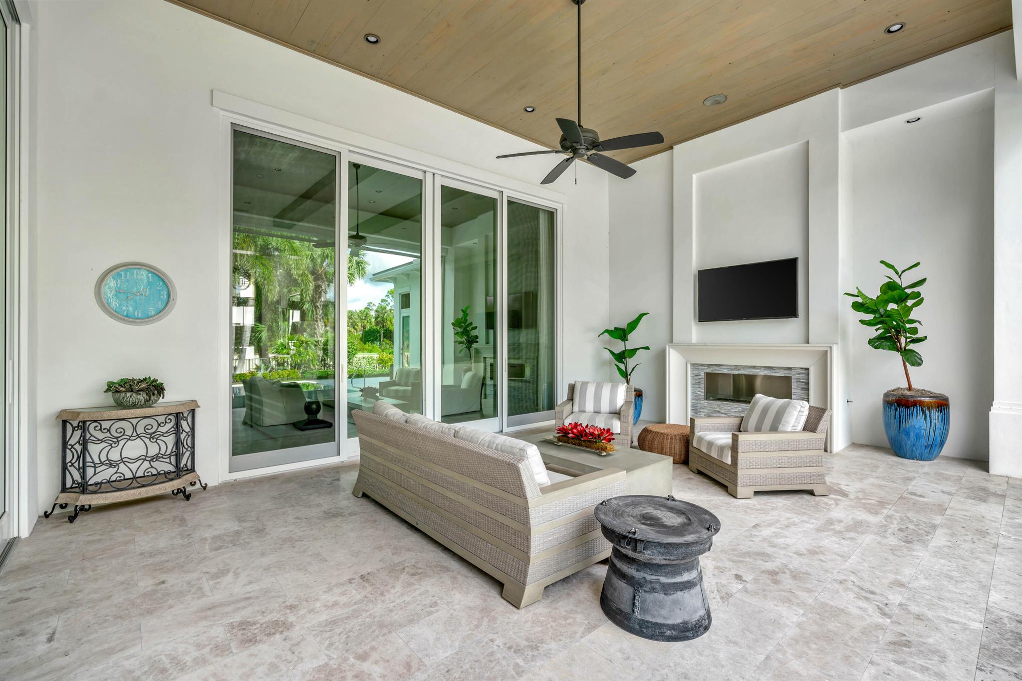 OLD PALM PL - Residential