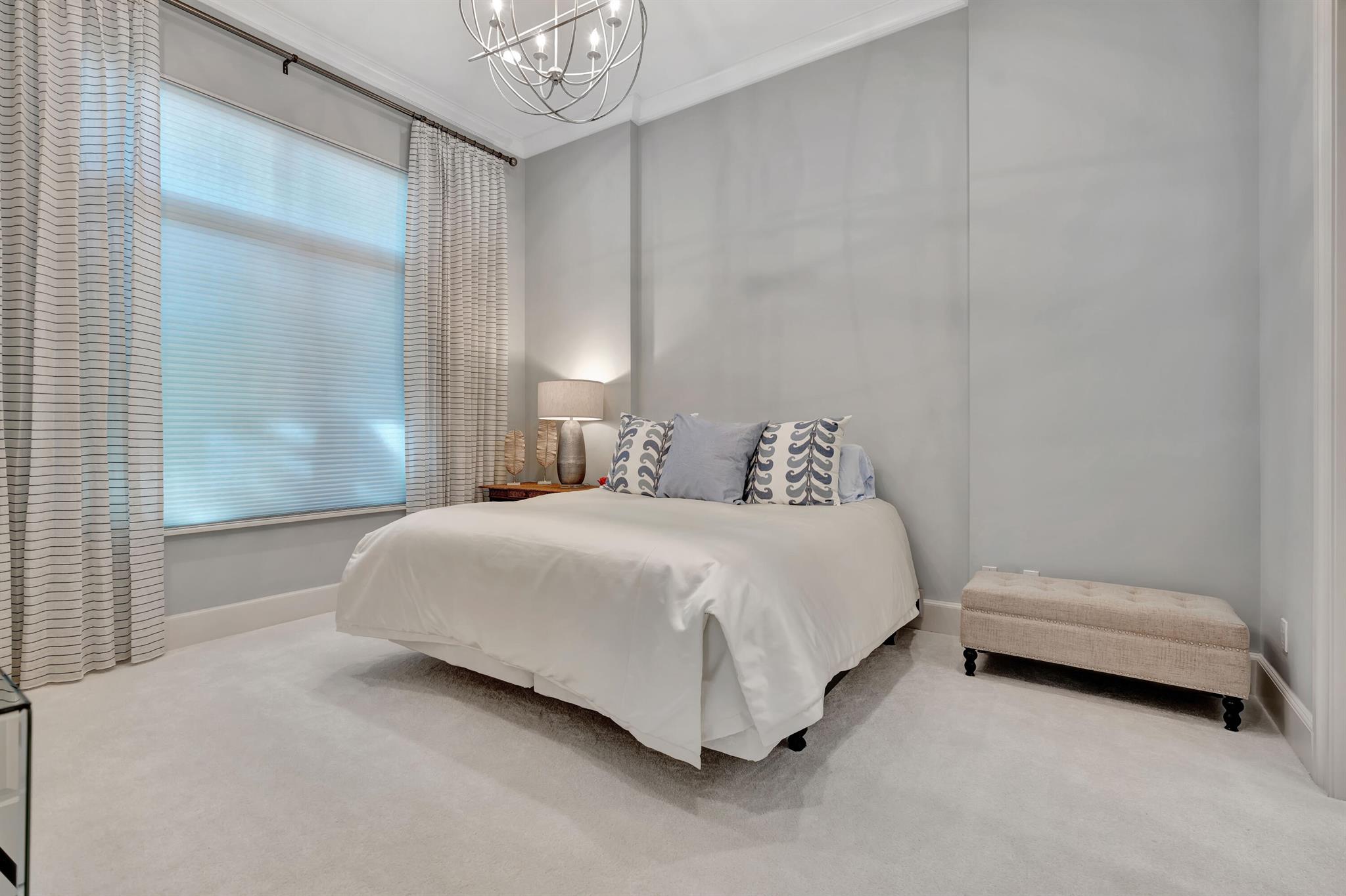 OLD PALM PL - Residential
