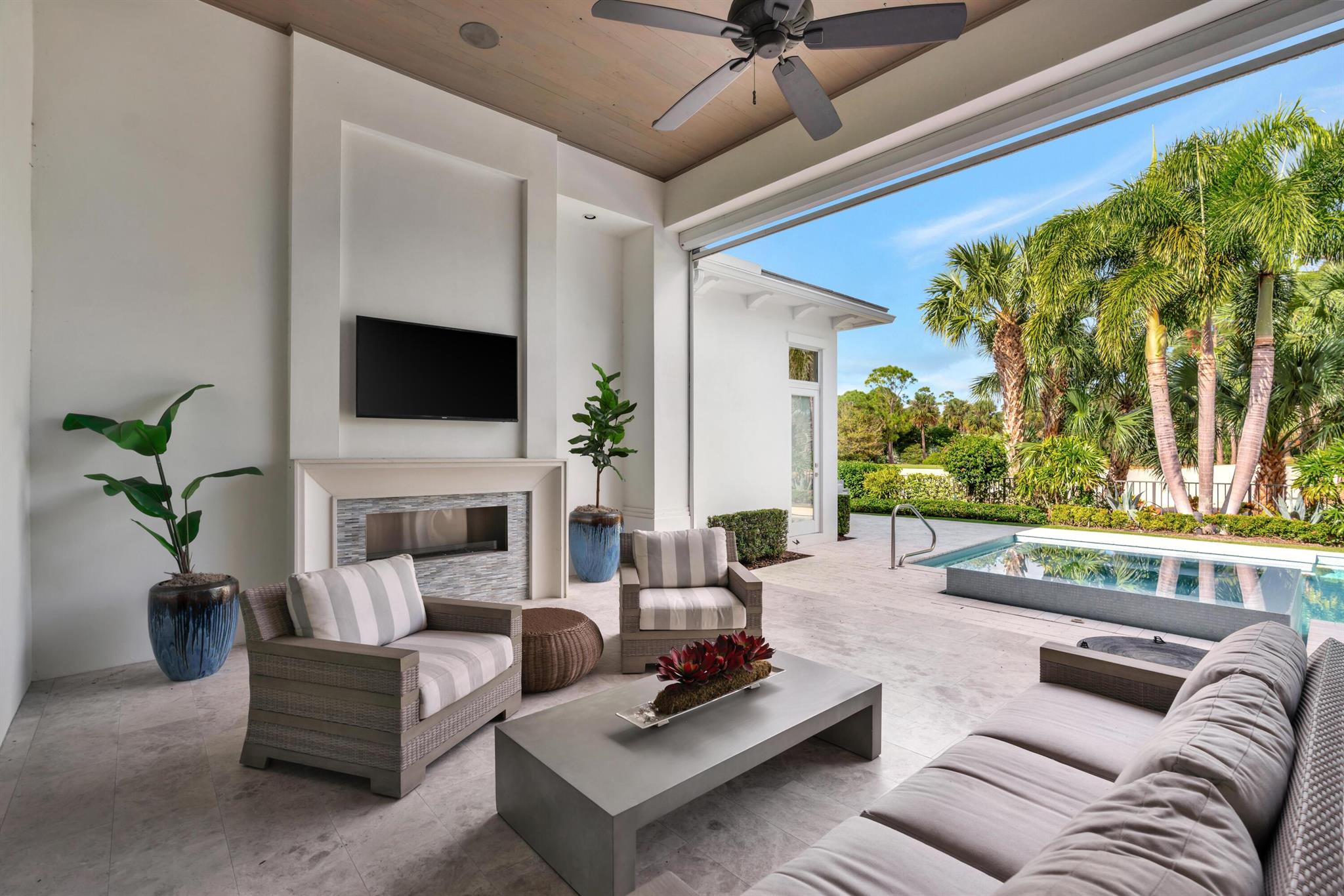 OLD PALM PL - Residential