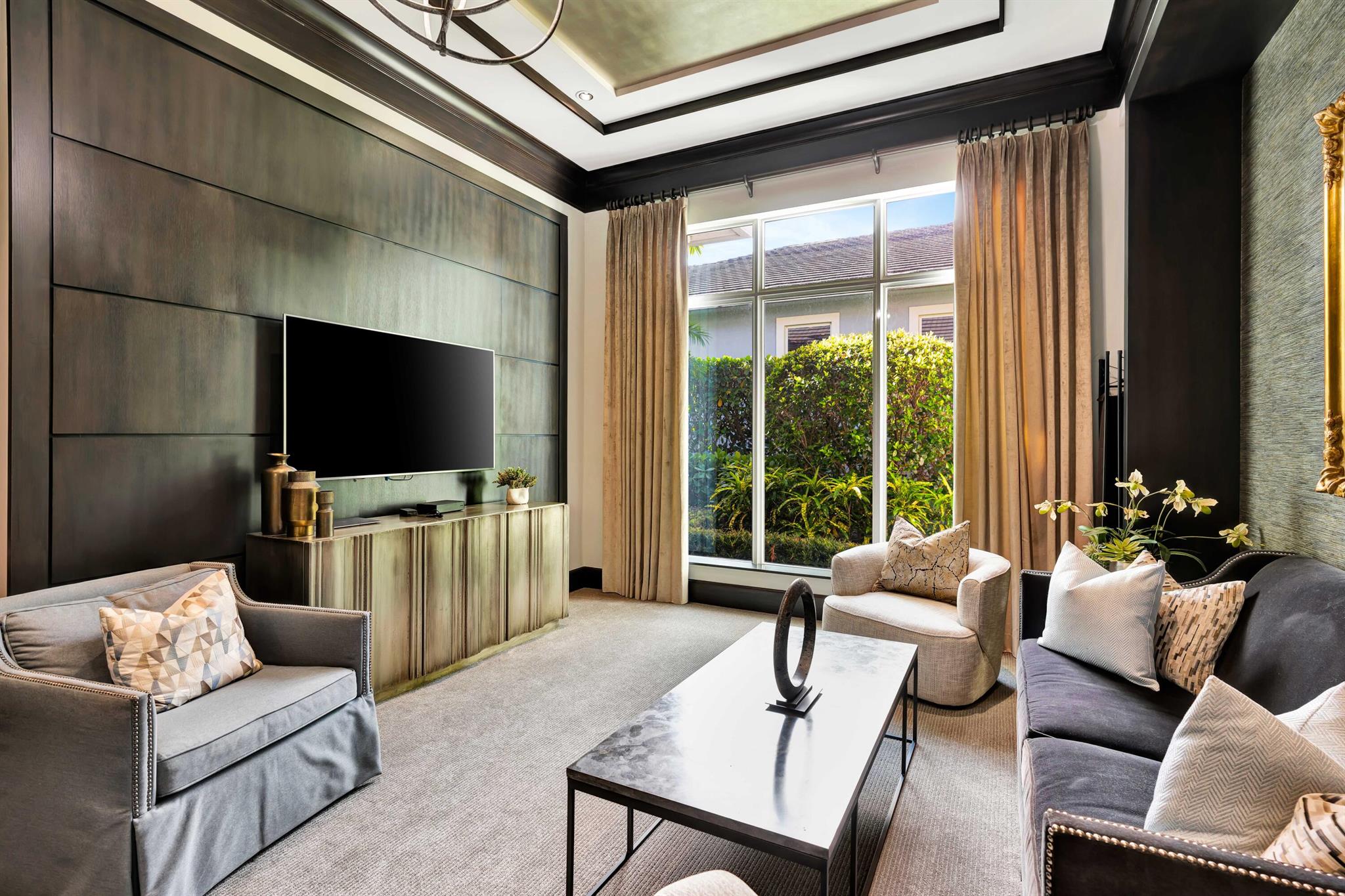OLD PALM PL - Residential