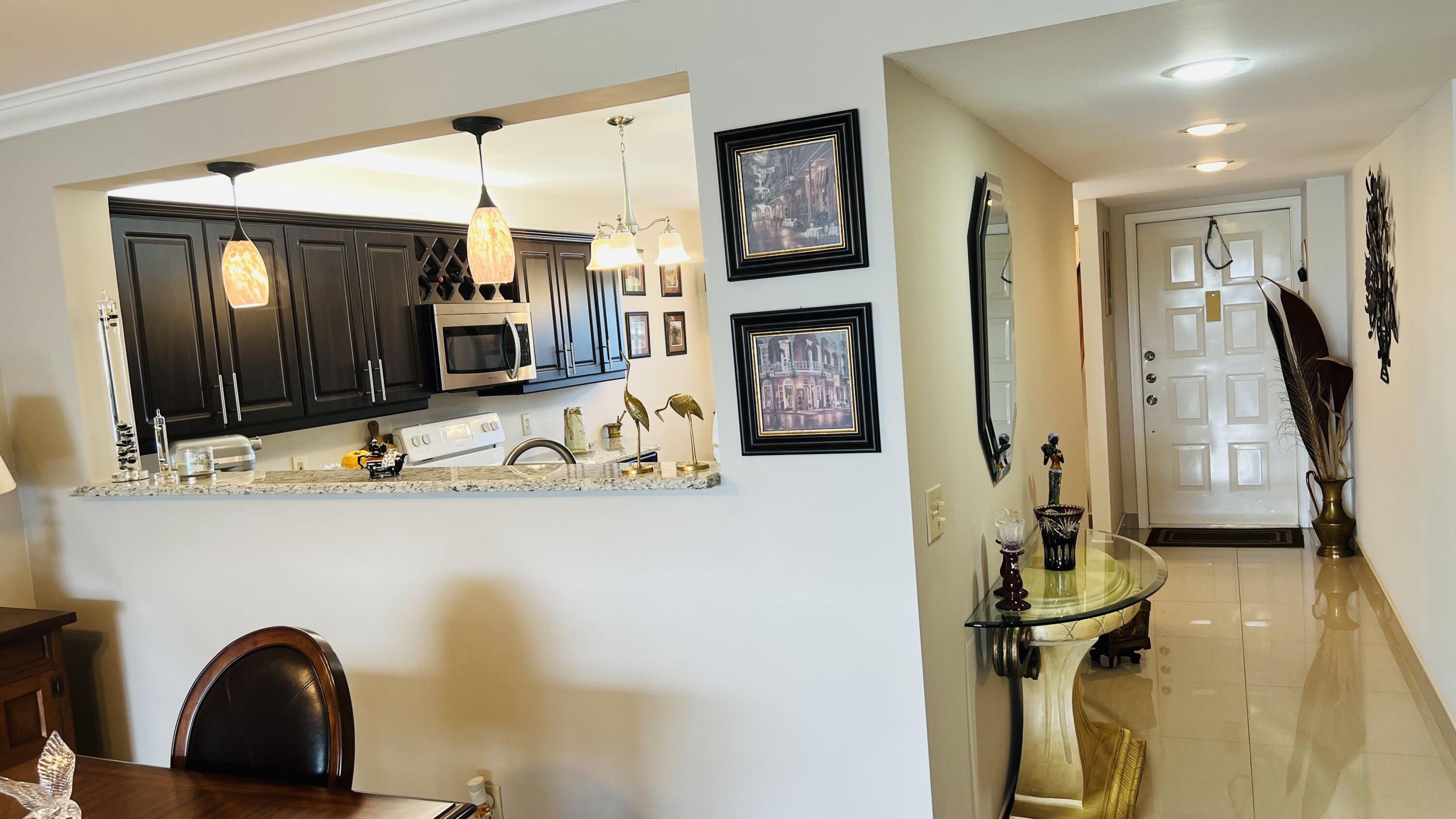 SUNRISE LAKES 190 CONDO - Residential