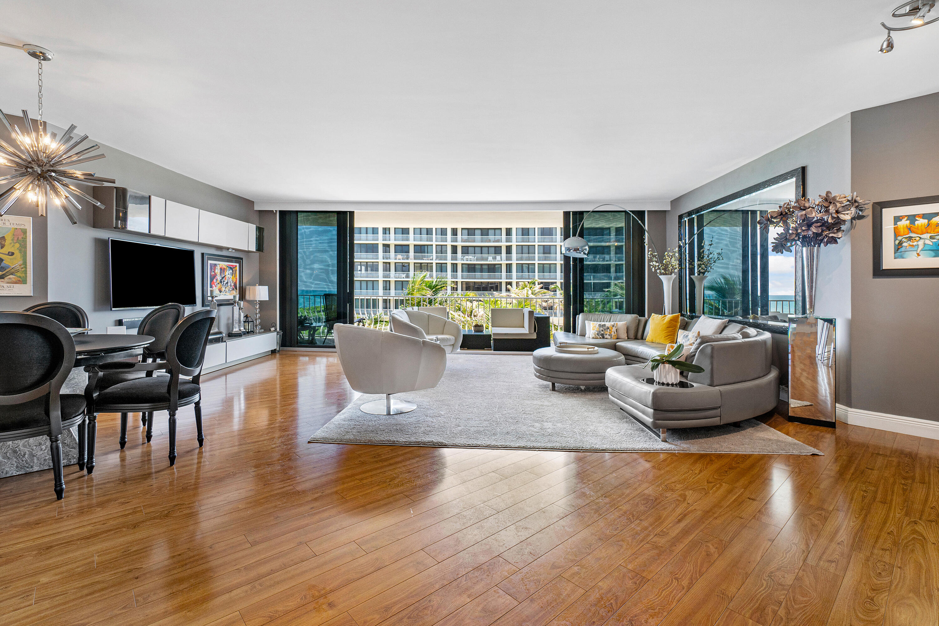 Sloans Curve II - Residential