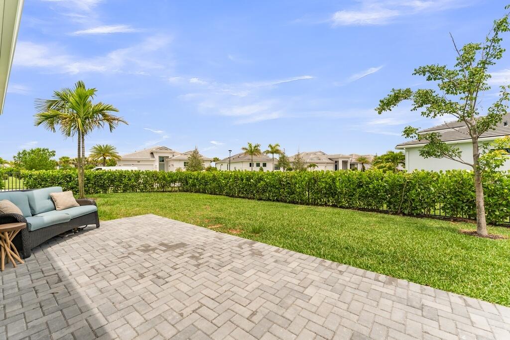 CRESSWIND PALM BEACH PHASE 3 - Residential