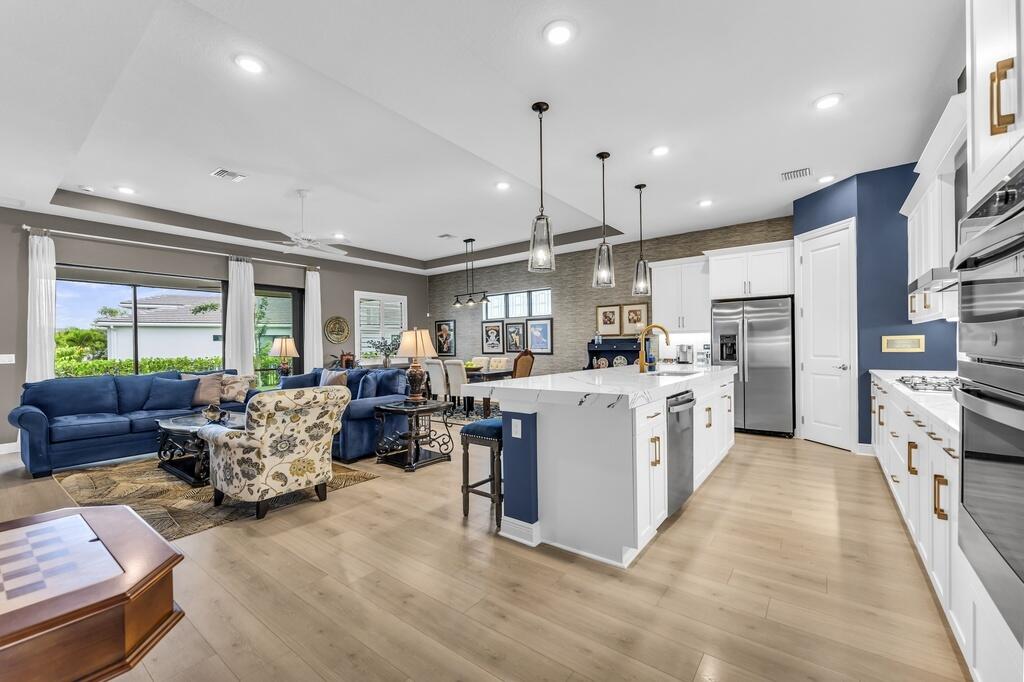 CRESSWIND PALM BEACH PHASE 3 - Residential