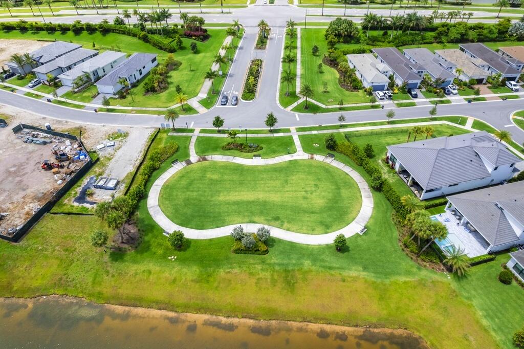 CRESSWIND PALM BEACH PHASE 3 - Residential