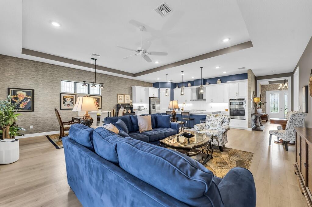 CRESSWIND PALM BEACH PHASE 3 - Residential