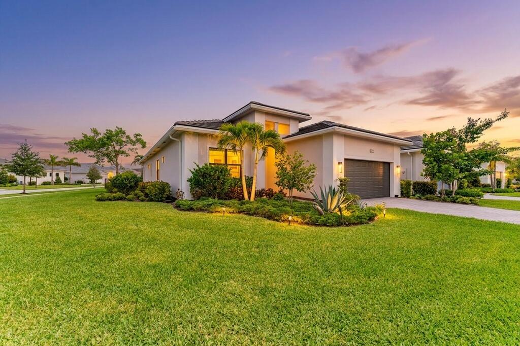 CRESSWIND PALM BEACH PHASE 3 - Residential
