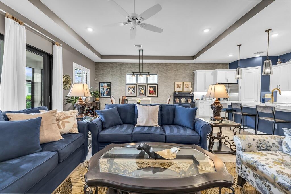 CRESSWIND PALM BEACH PHASE 3 - Residential
