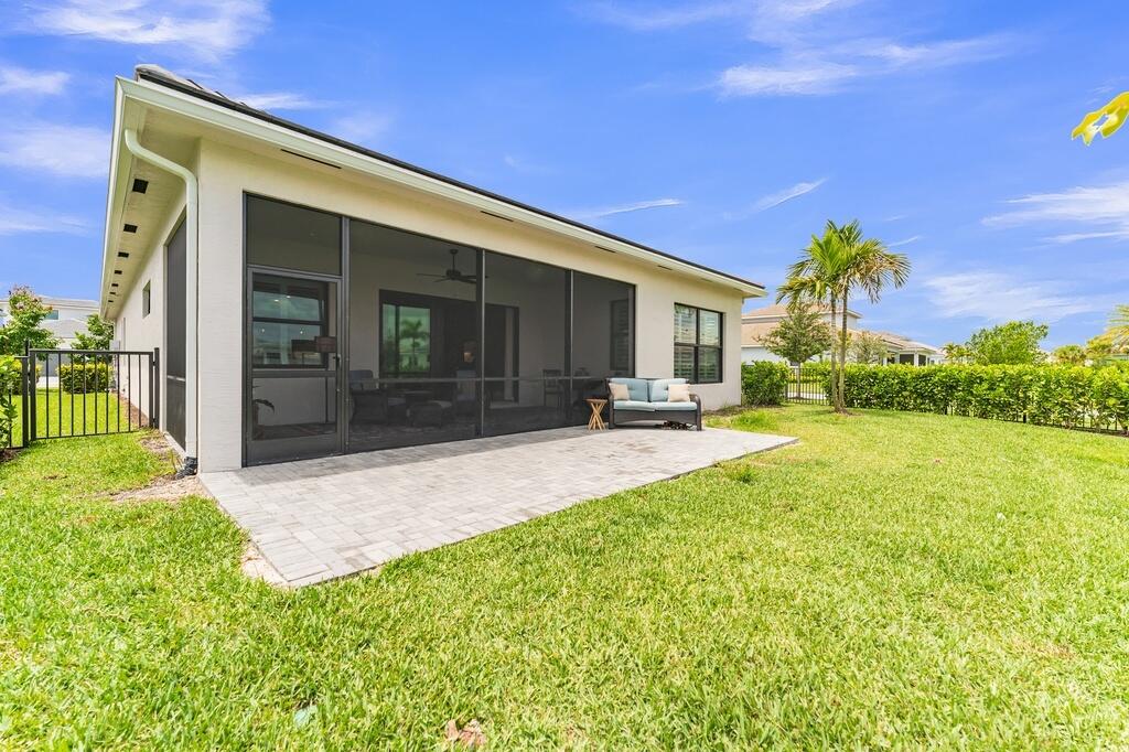 CRESSWIND PALM BEACH PHASE 3 - Residential