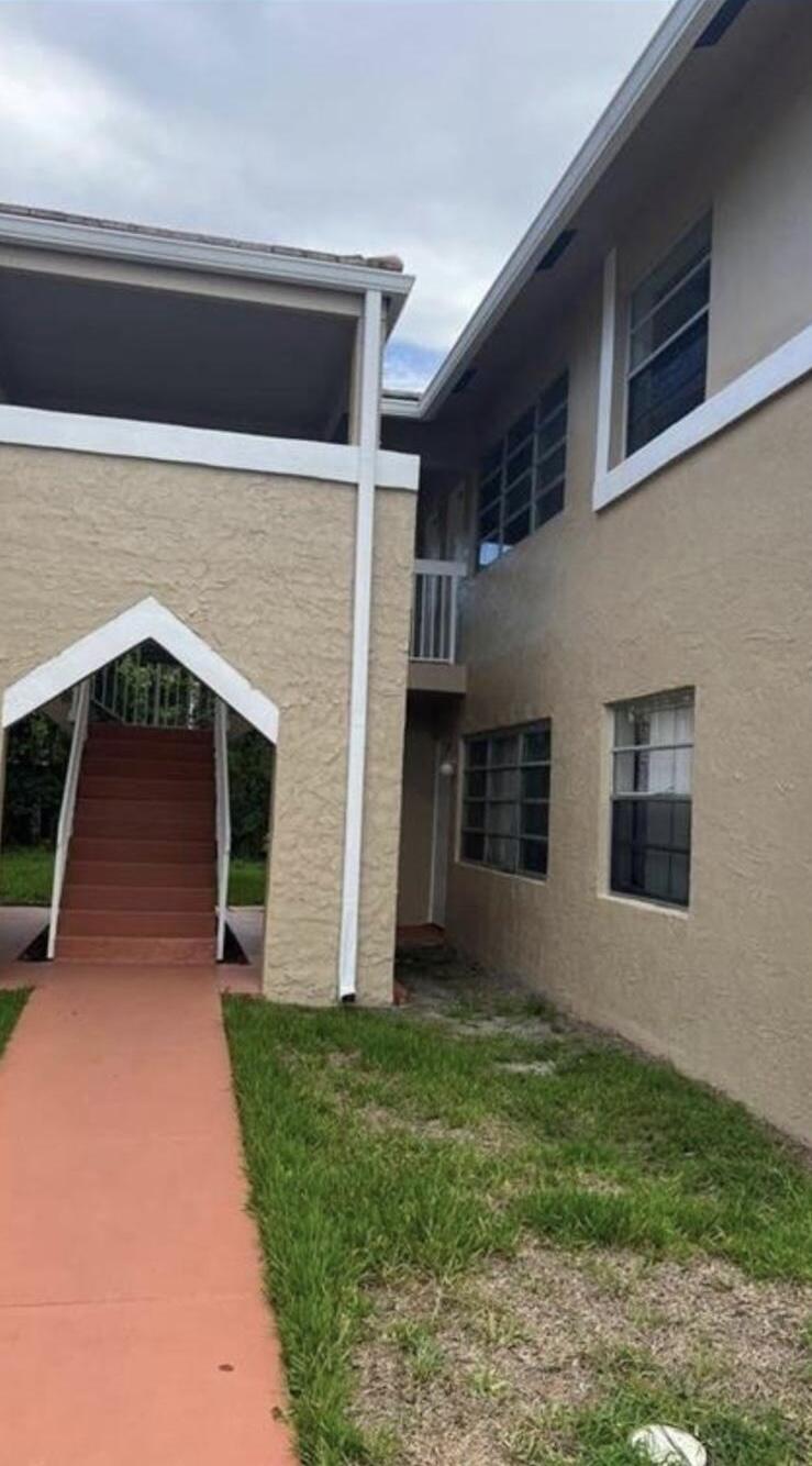 LAKEWOOD VILLAGE - Residential